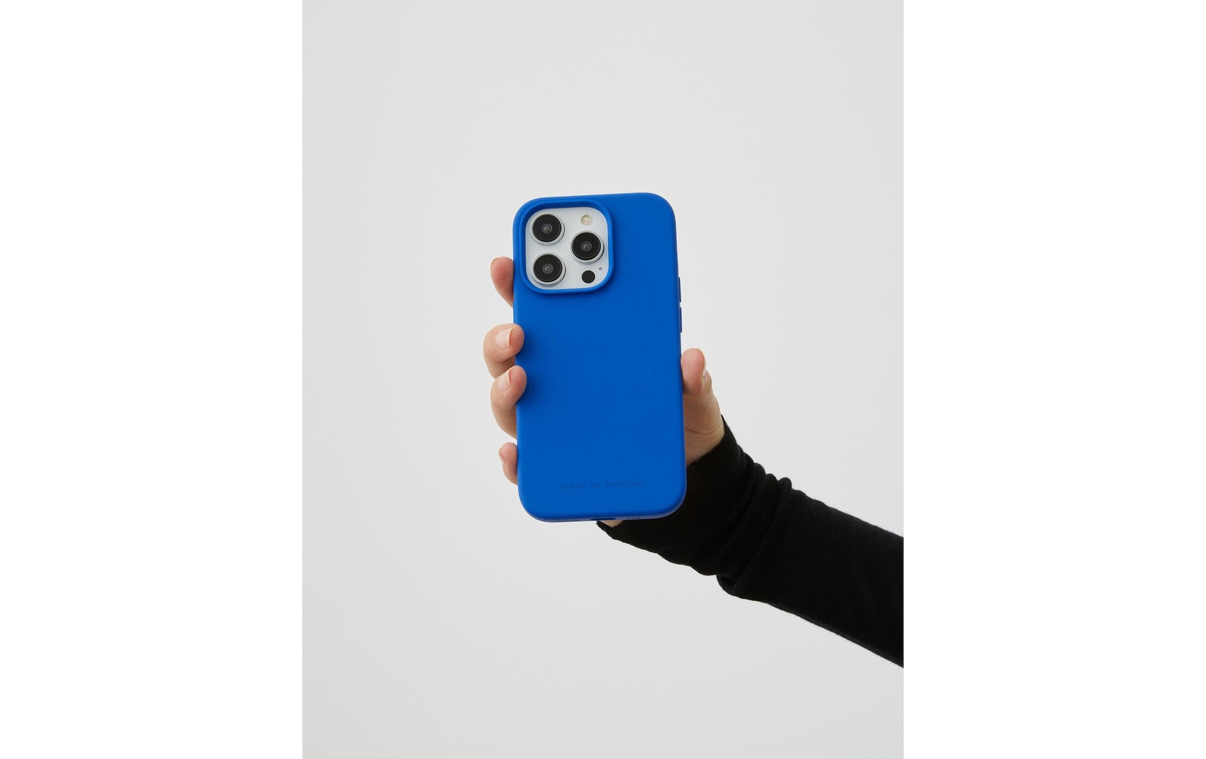 iDeal of Sweden Smartphone-Hülle »Silicone iPhone 15 Pro Cobalt Blue«