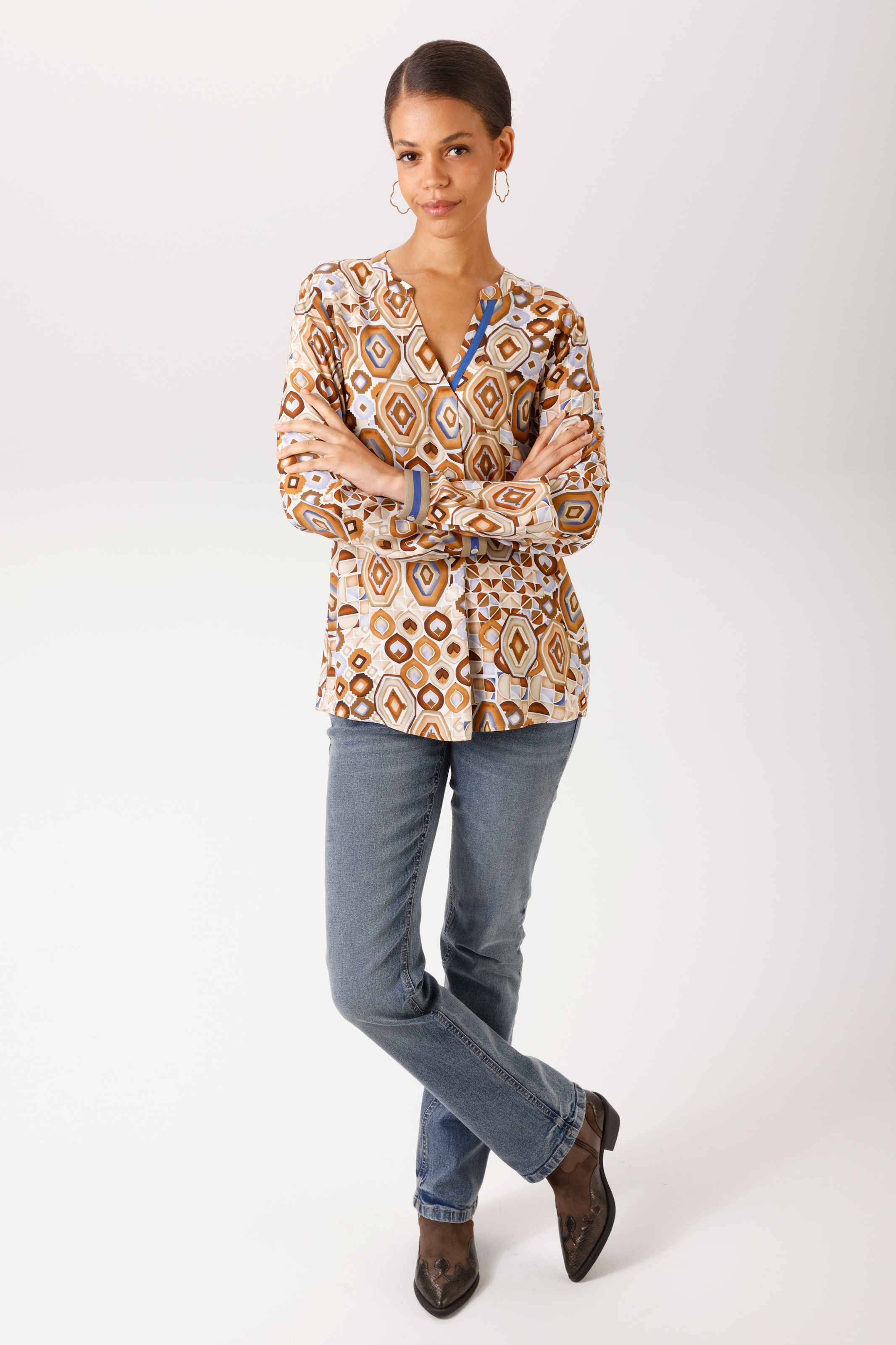 Aniston CASUAL Blouse à enfiler Avec motif rétro aux couleurs harmonieuses - NOUVELLE COLLECTION