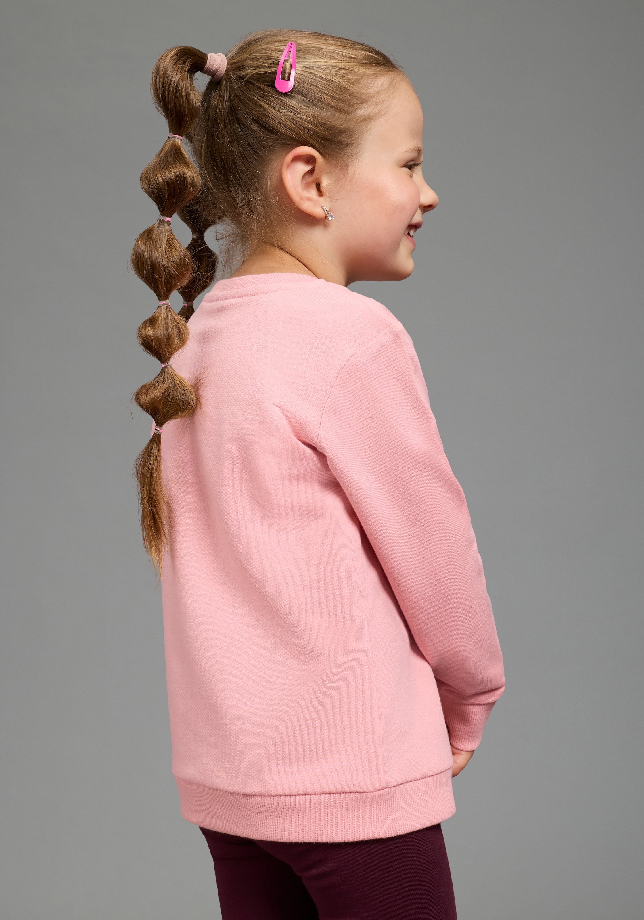 KIDSWORLD Sweatshirt »BARBIE Glitzerdruck Sweatshirt, Mattel«, BARBIE Nussknacker Sweat mit Glitzerprint, langärmlig, Basic-Passform
