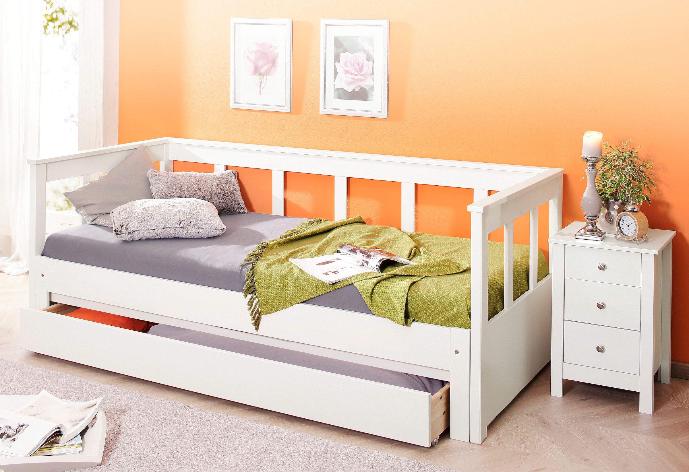 Home affaire Daybett »"AIRA" Kinderbett, Gästebett, Skandi- Design, Schublade optional«, (FSC® zertifiziertes Massivholz), mit ausziehbarer Liegefläche, ideal fürs Jugend- oder Gästezimmer