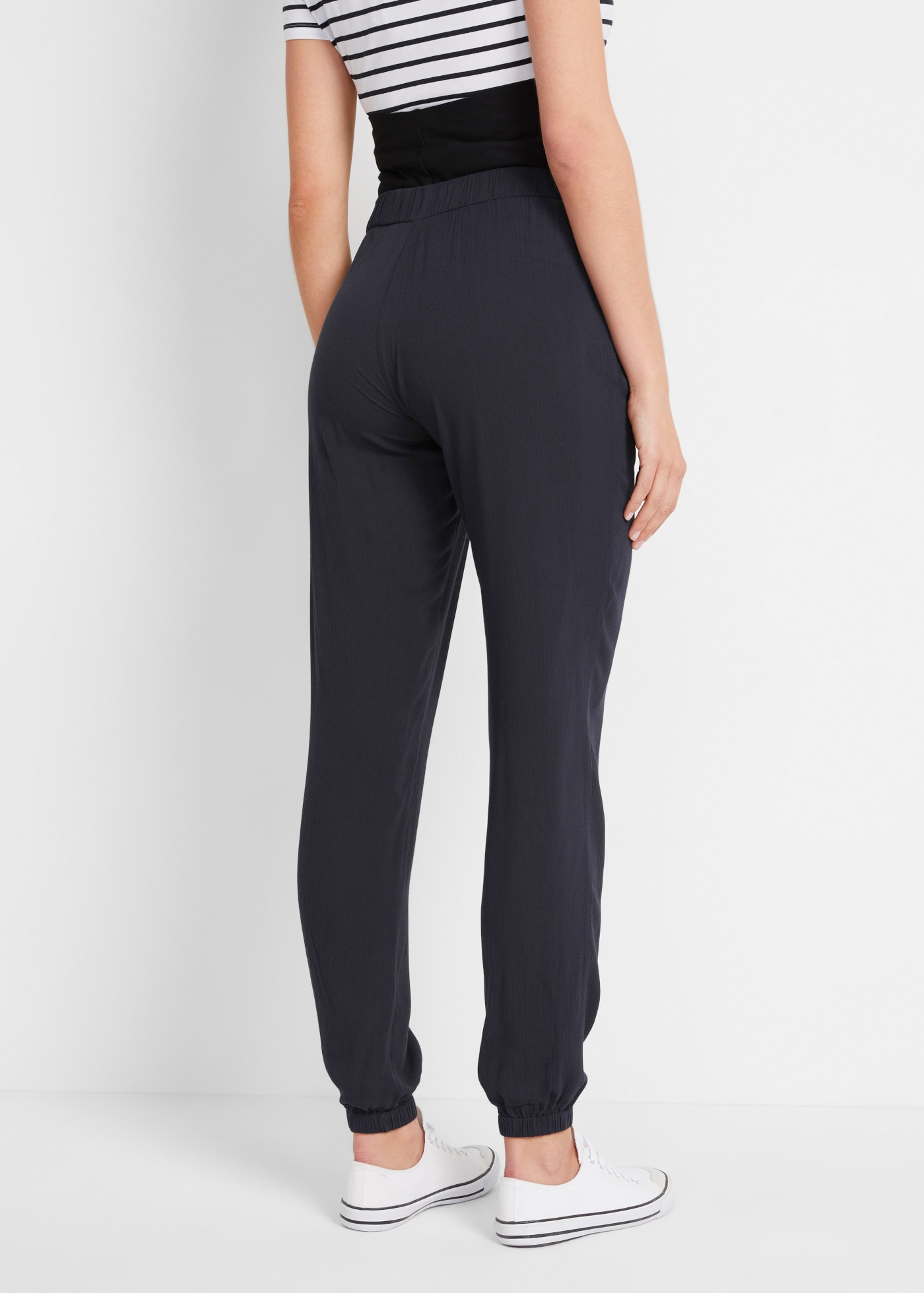 bonprix Pantalon de grossesse  en crêpe de viscose, taille élastique avec lien, coupe ample