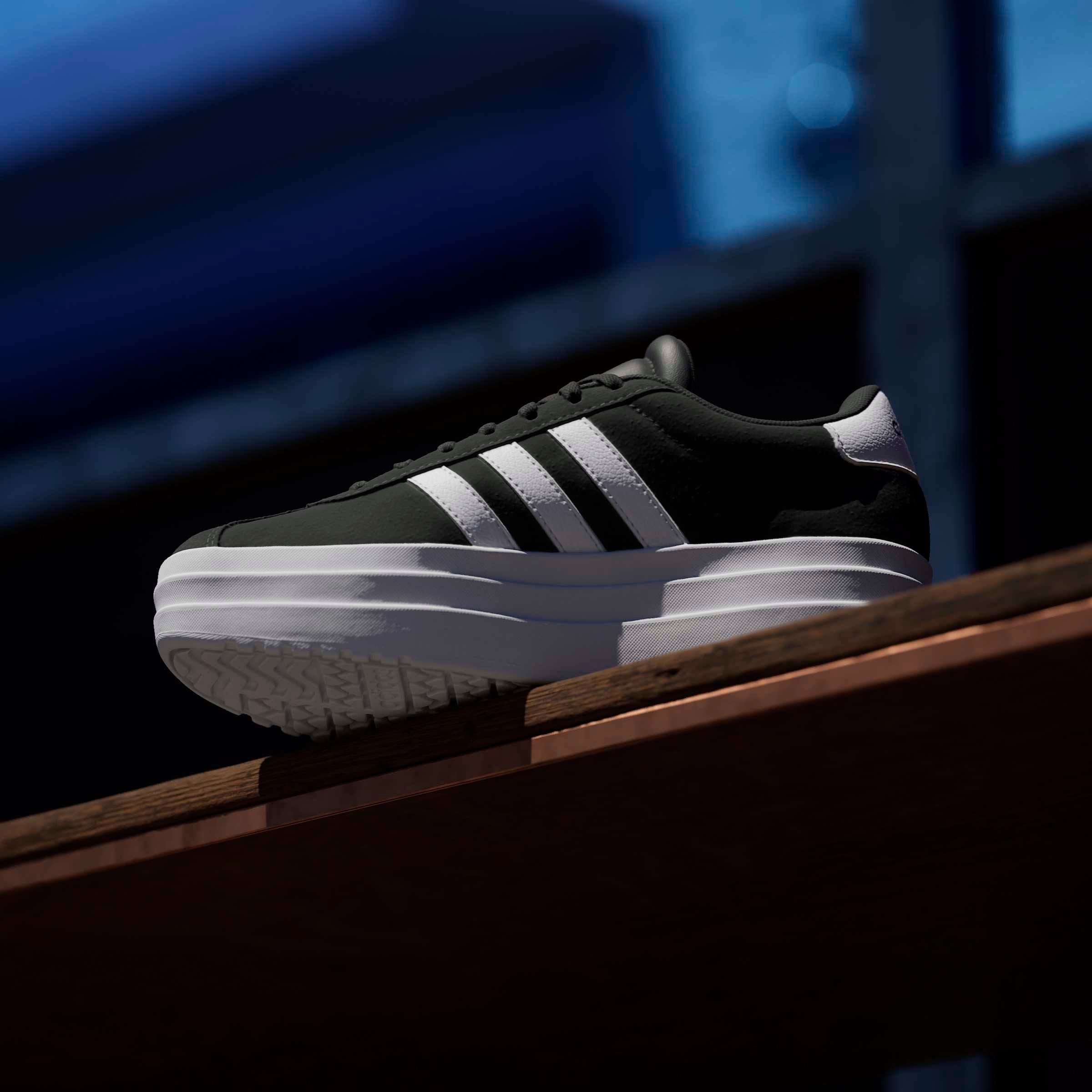 adidas Sportswear Plateausneaker »VL COURT BOLD LIFESTYLE KIDS«, Design auf den Spuren des adidas Gazelle Bold