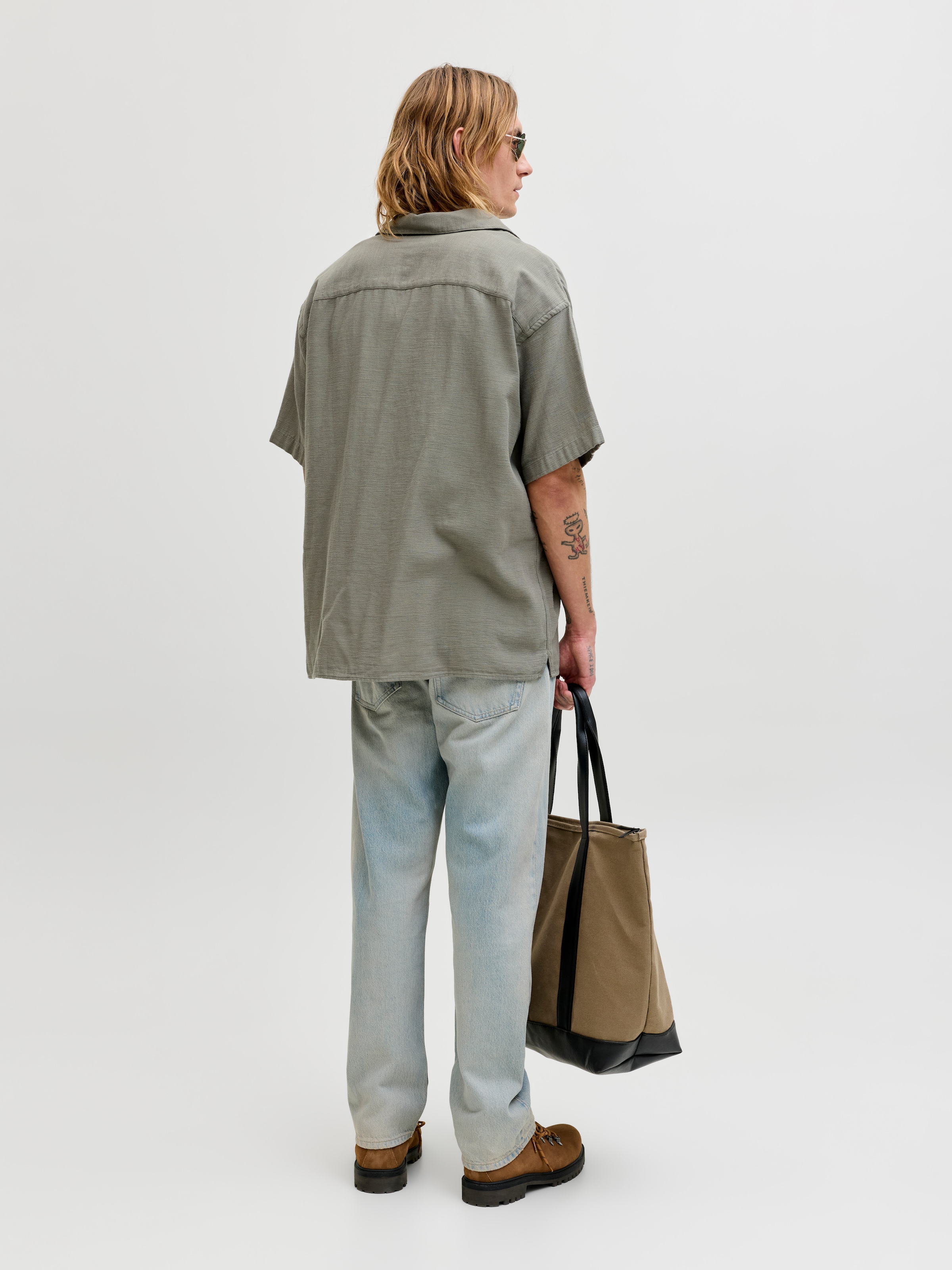 Jack & Jones Kurzarmhemd »JJELIAM RESORT SHIRT SS SN« Baumwolle, loose fit