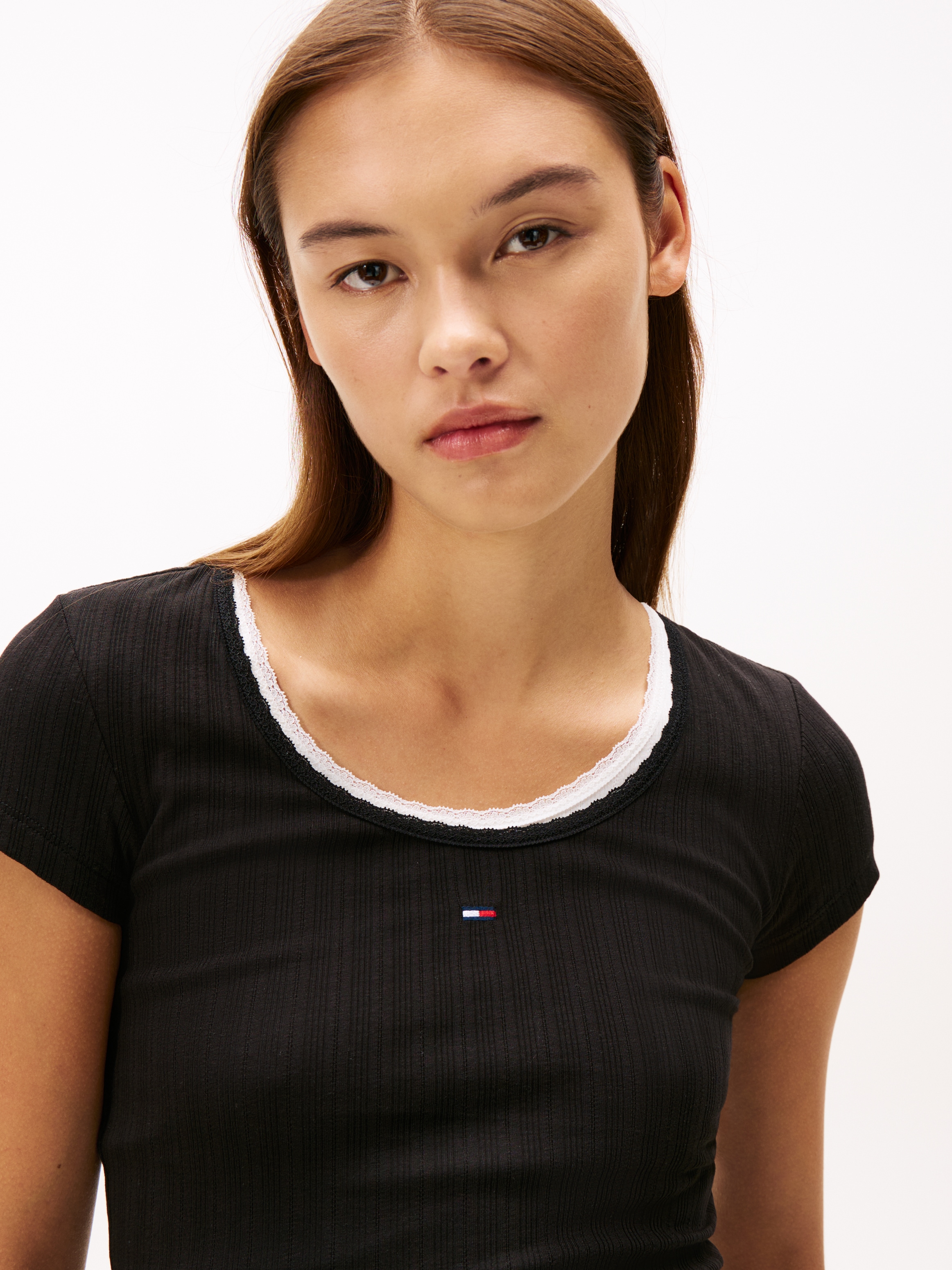 Tommy Jeans Kurzarmshirt »TJW SLIM IRREGULAR RIB SS«, in gerippter Struktur