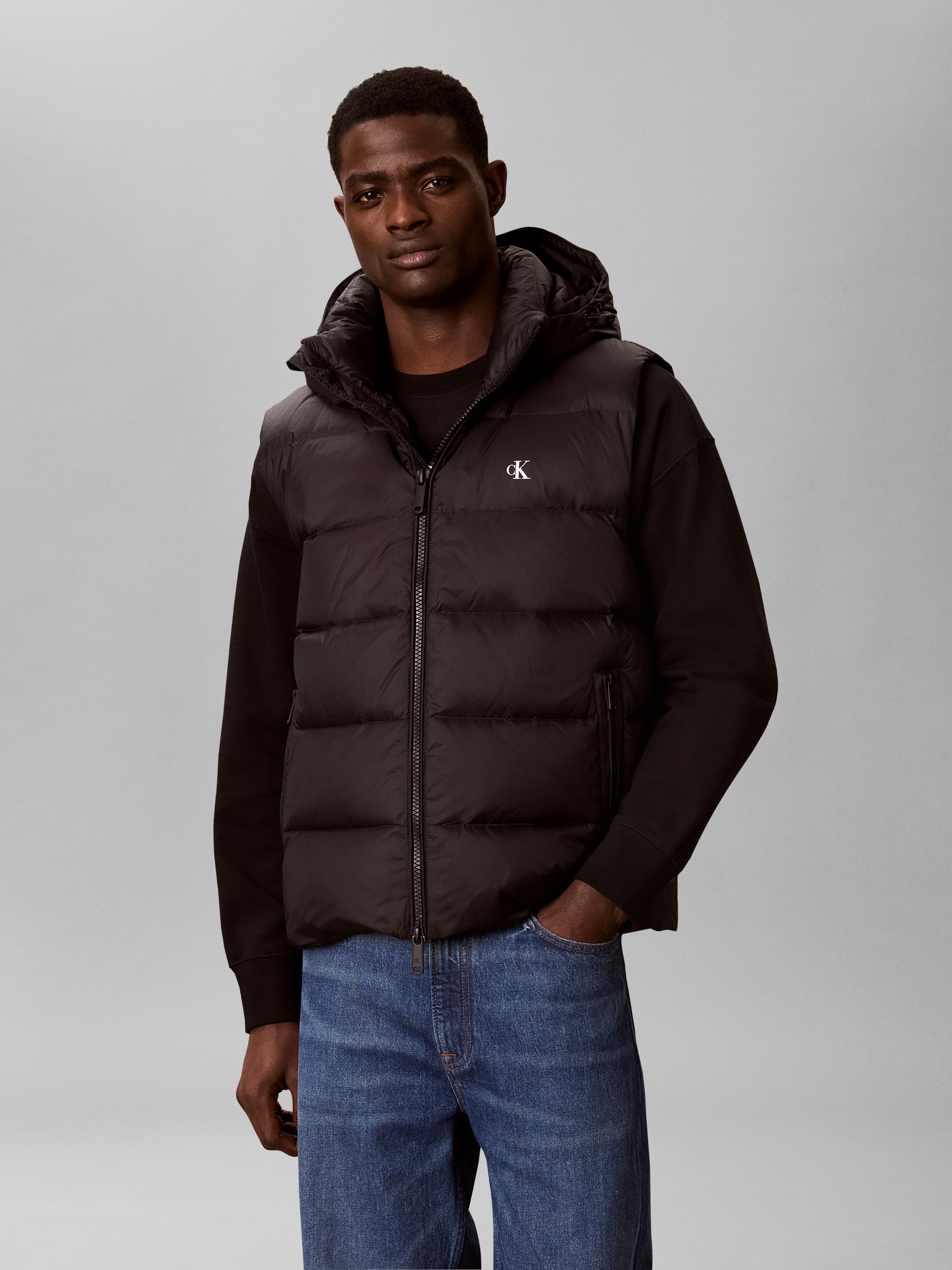 Image of Calvin Klein Steppweste "NYLON ZIP OFF HOOD" Regular fit mit abnehmbarer Kapuze