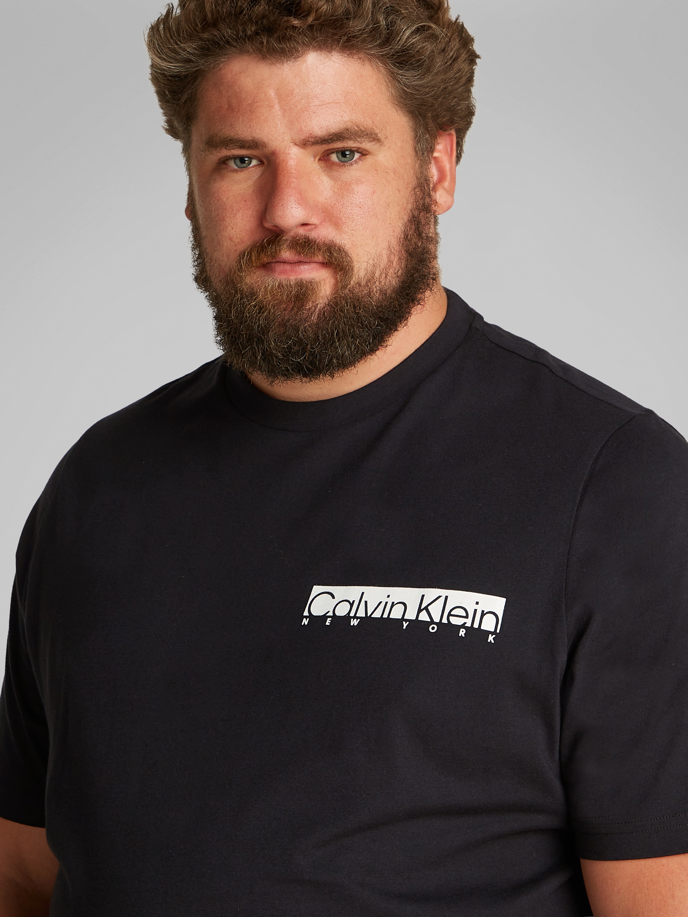 Calvin Klein Big&Tall Rundhalsshirt »BT_NY CHEST BOX LOGO T-SHIRT« in Grossen Grössen mit Logoprint