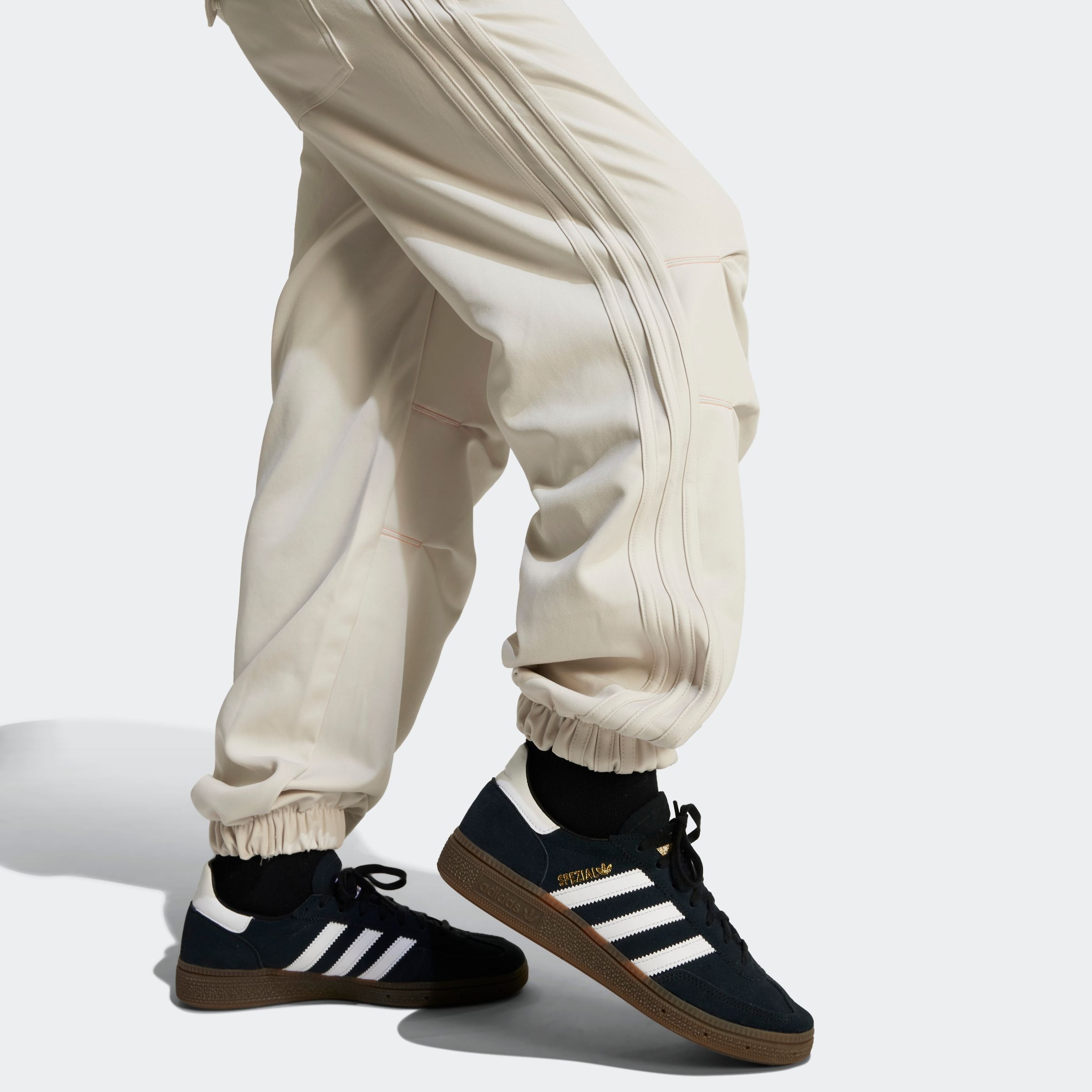 adidas Originals Sporthose »CARGO PANTS«, (1 tlg.)