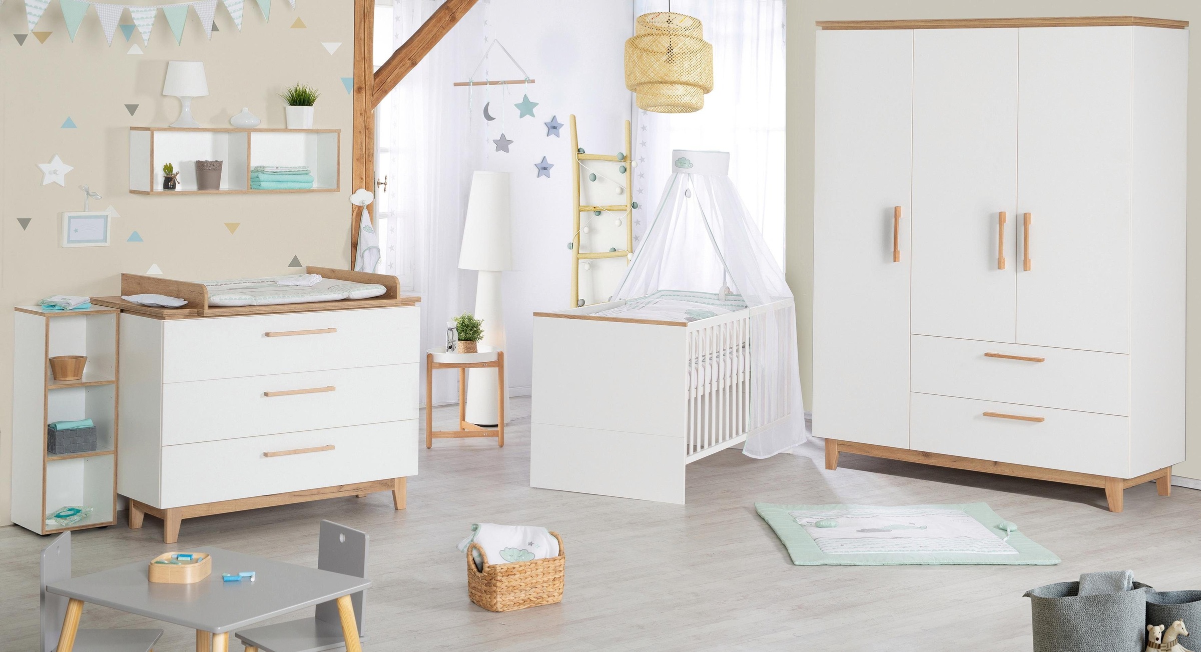 Image of roba® Babyzimmer-Komplettset »Finn«, (Set, 3 St., Kinderbett, Schrank, Wickelkommode), mit Kinderbett, Schrank und Wickelkommode bei Ackermann Versand Schweiz