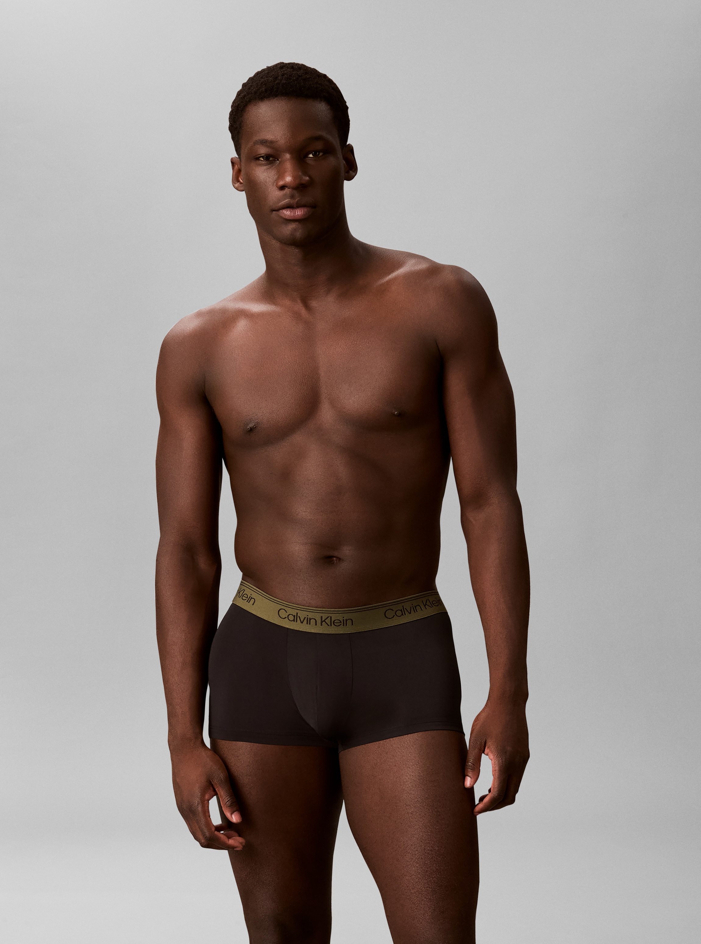 Calvin Klein Underwear Tronc »LOW RISE TRUNK 5PK« Paquet, pack de 5, 5 cuis Avec ceinture élastique