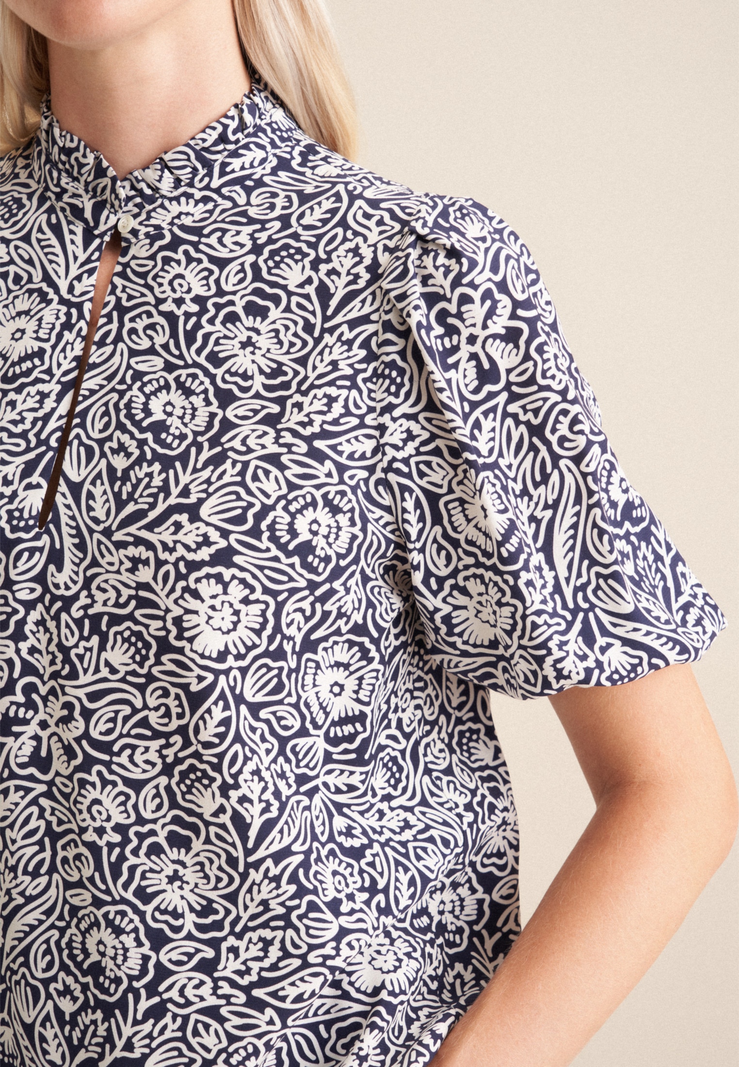 seidensticker Shirtbluse »Schwarze Rose«, 1/2 Rundhals Floral
