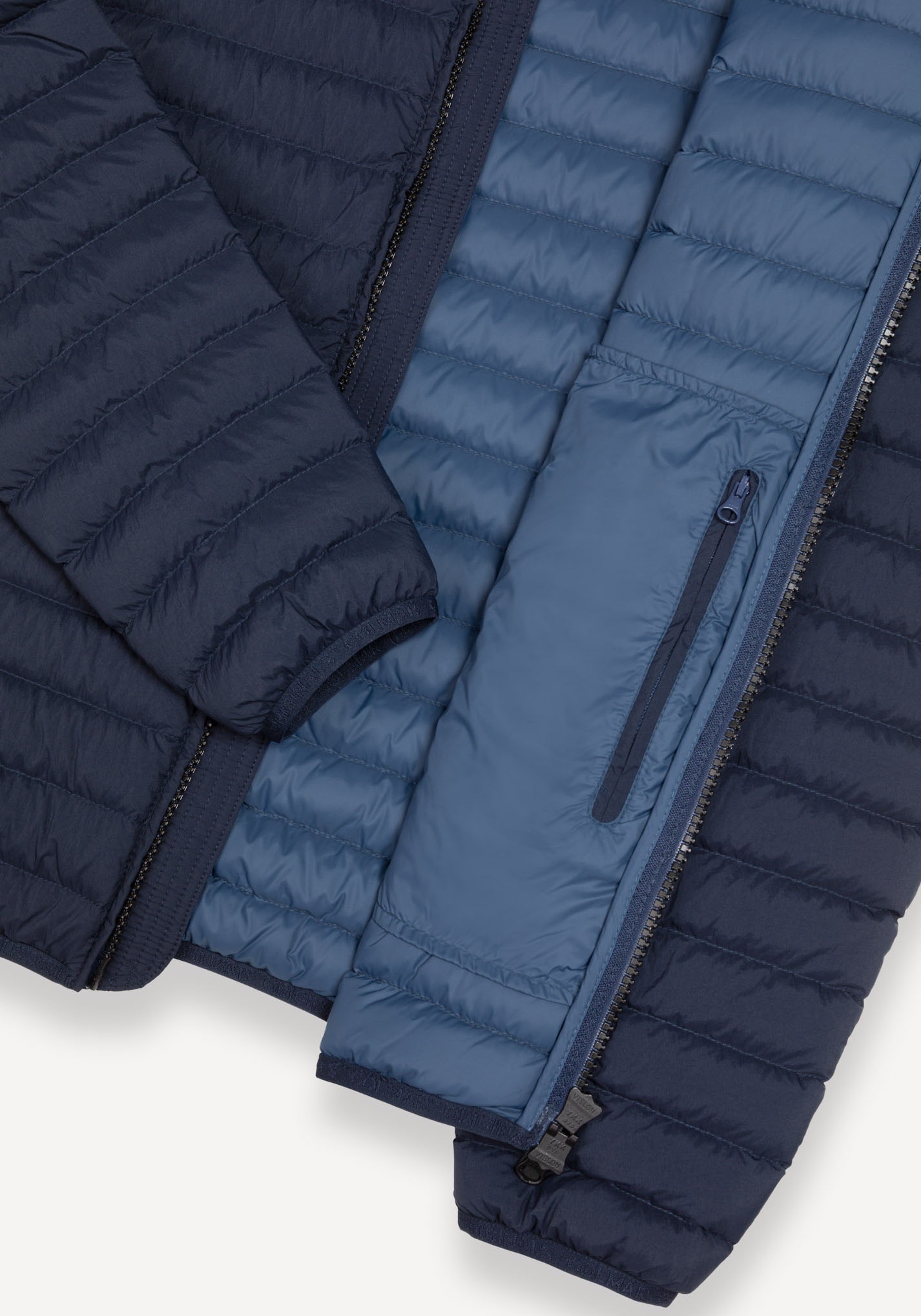 Colmar Leichtdaunenjacke mit Kapuze Zwei-Wege-Reissverschluss, Druckknopf an der Kapuze, Regular Fit