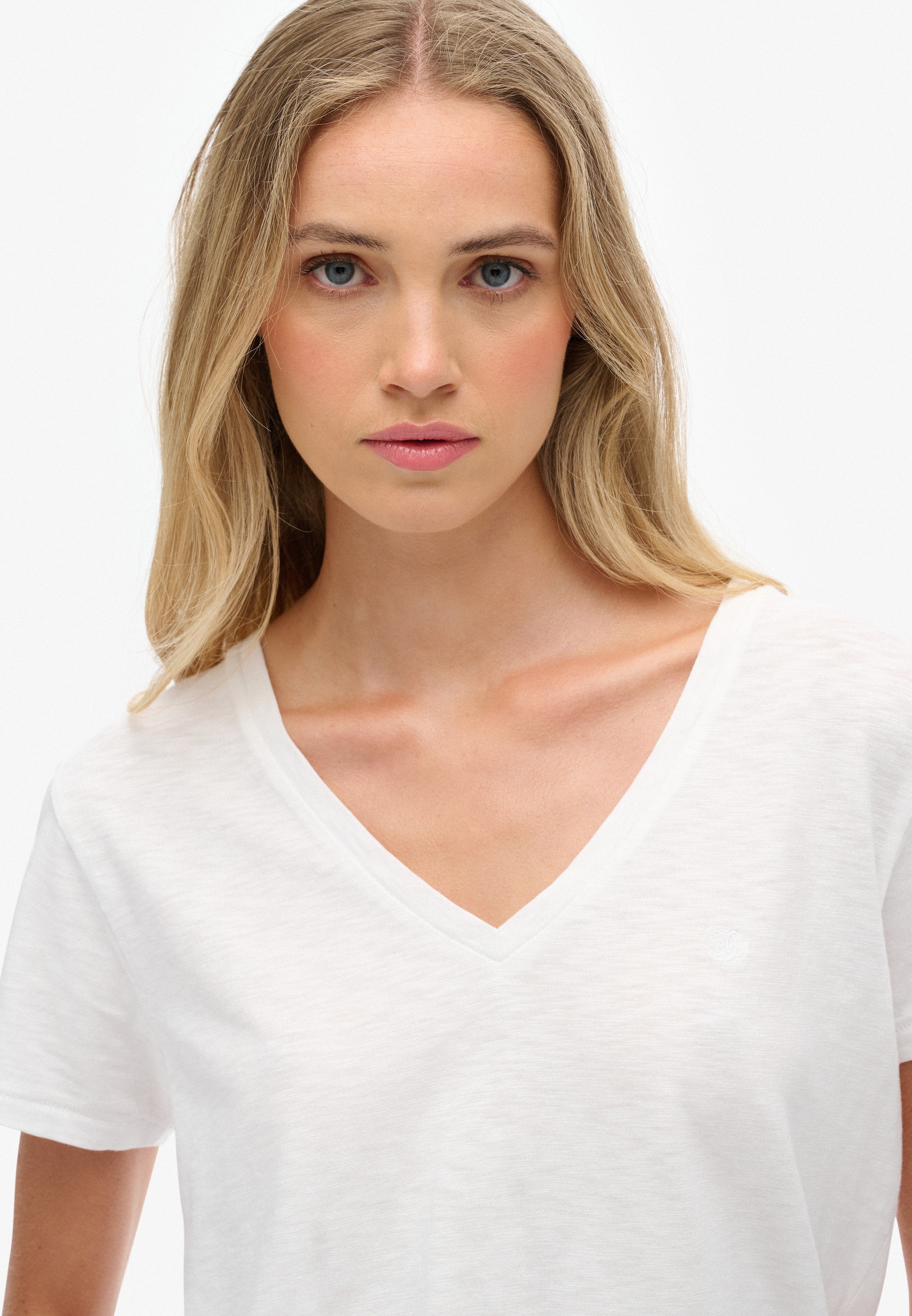 Superdry T-shirt »STUDIOS SLUB EMB VEE TEE« Baumwollmischung, relaxed fit