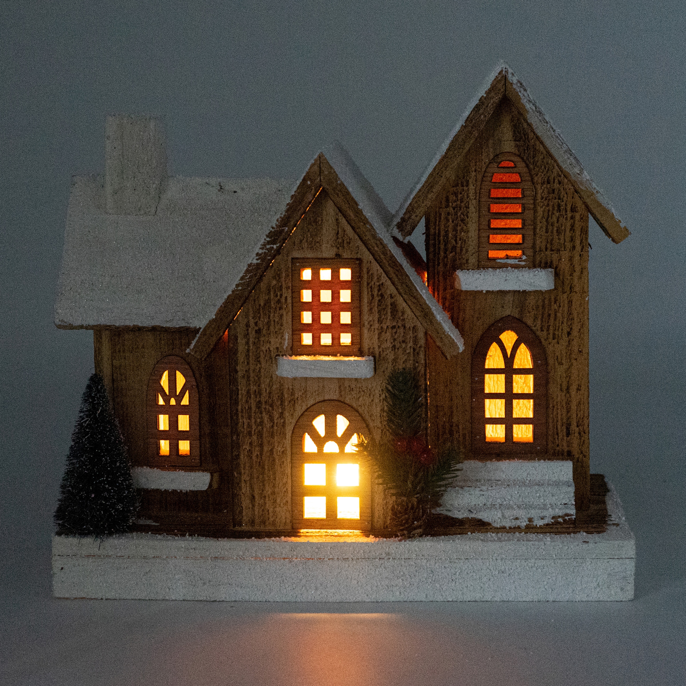 NOOR LIVING Weihnachtshaus »Weihnachtsdeko«, Kirche aus Naturholz gefertigt,  Höhe 29 cm jetzt kaufen