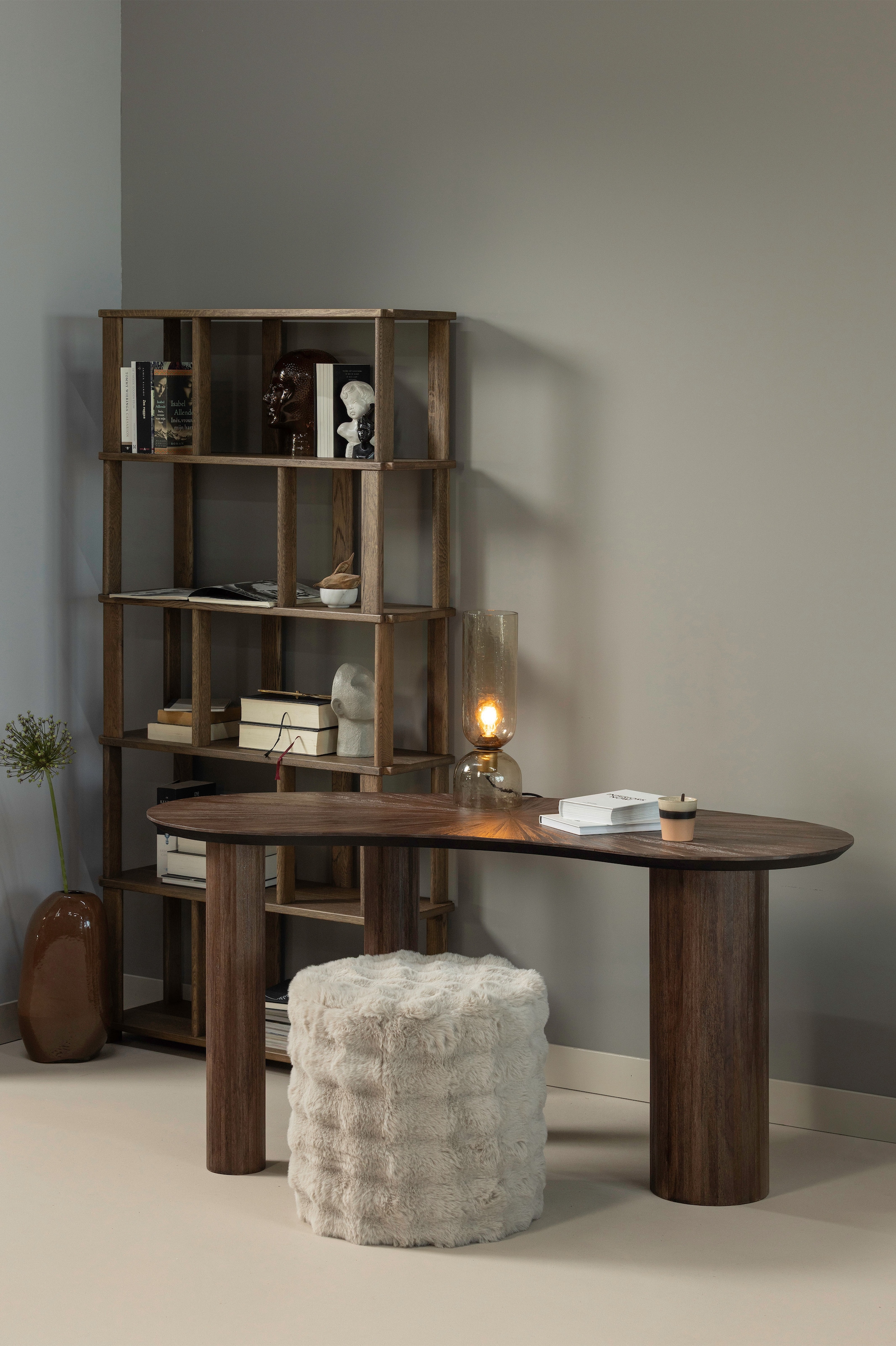 WOOOD Schreibtisch »Sun aus Teakholz mit organischer Form und Standfuss 150x62x76 cm« Einfach zu montieren, sichtbare Maserung