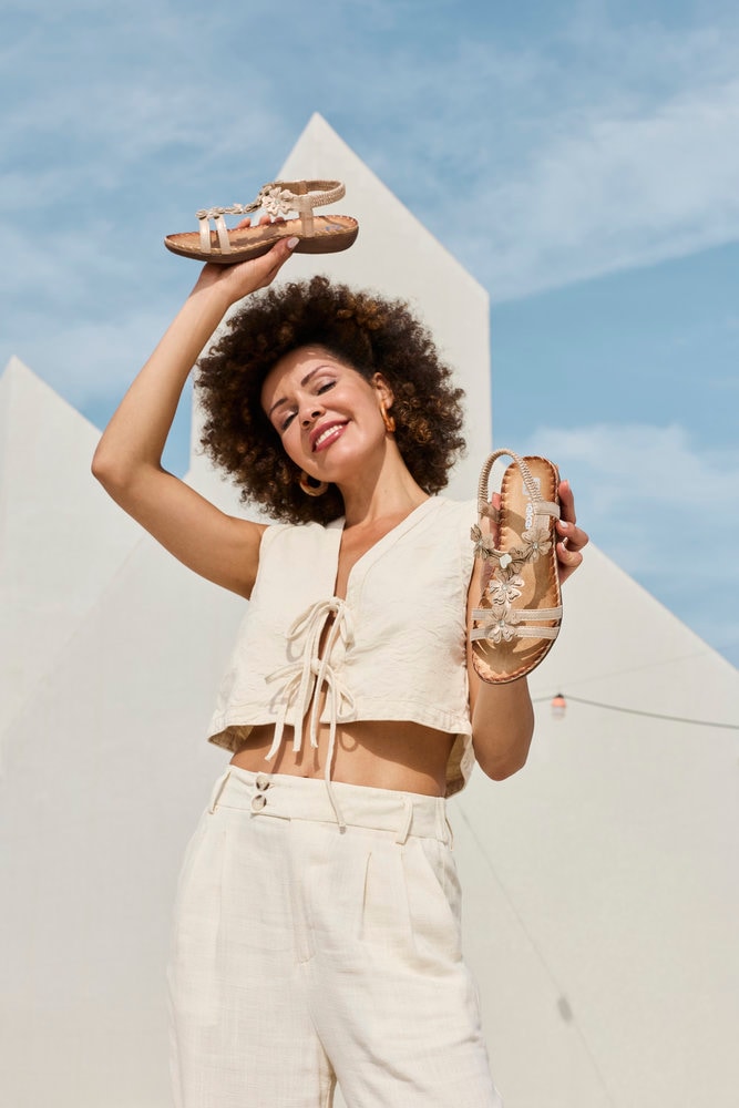 Rieker Sandale  chaussure d'été, chaussure de vacances avec décoration florale et strass