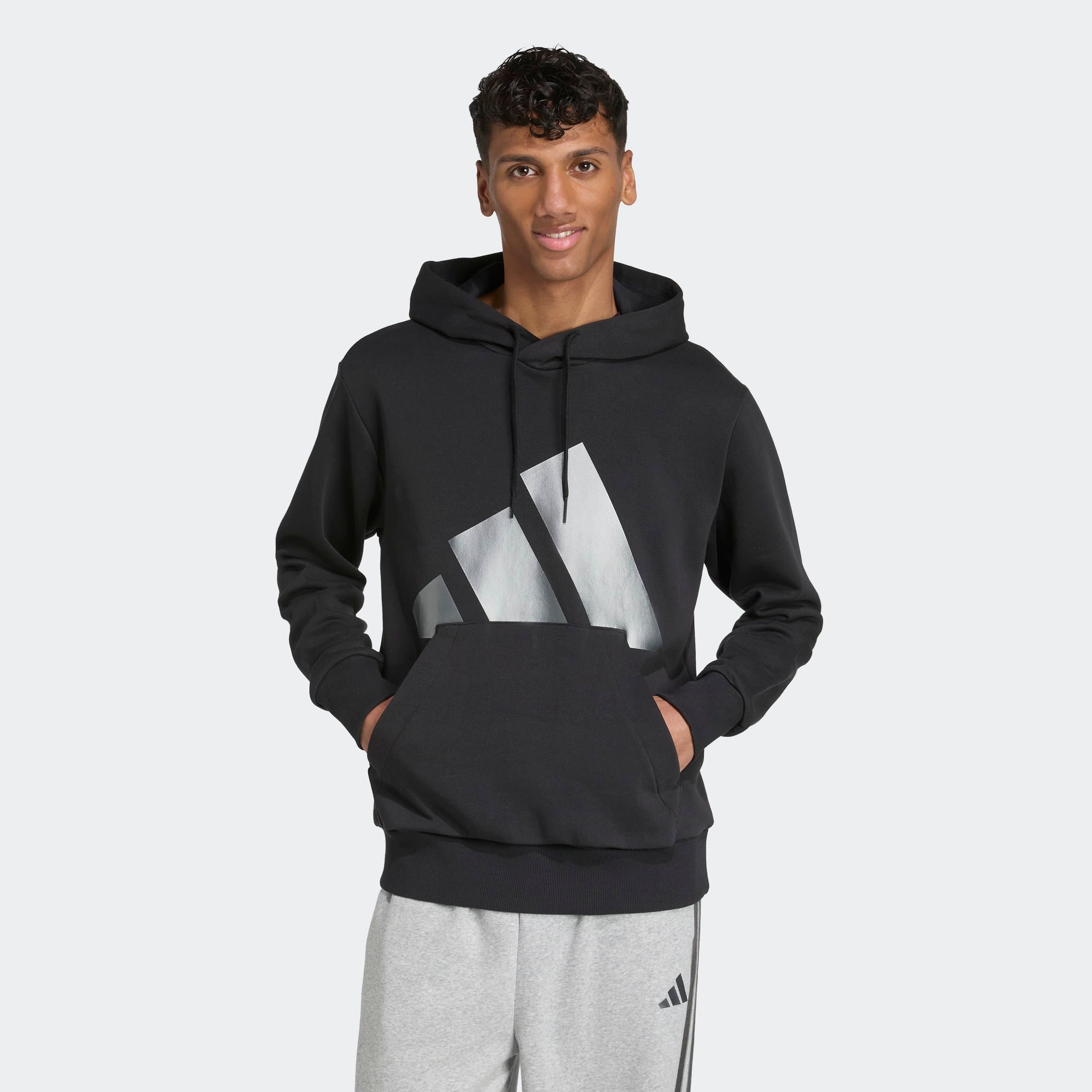 Image of adidas Sportswear Kapuzensweatshirt "HOLIDAY 3S HOODIE", mit grossem BOS Branding, festliches Design, mit Rundhalsausschnitt