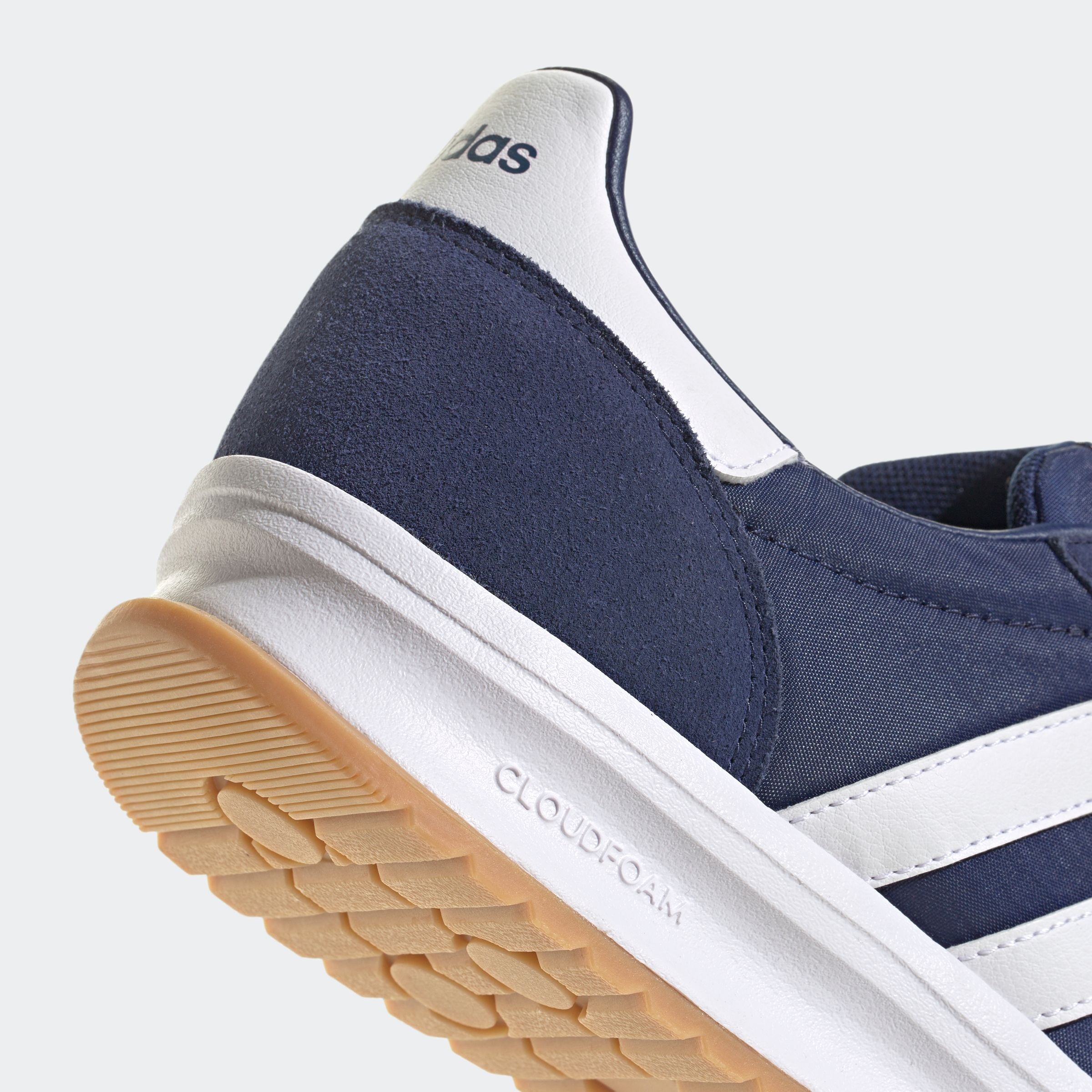 adidas Sportswear Sneaker »RUN 70S 2.0«, inspiriert vom Design des adidas SL72