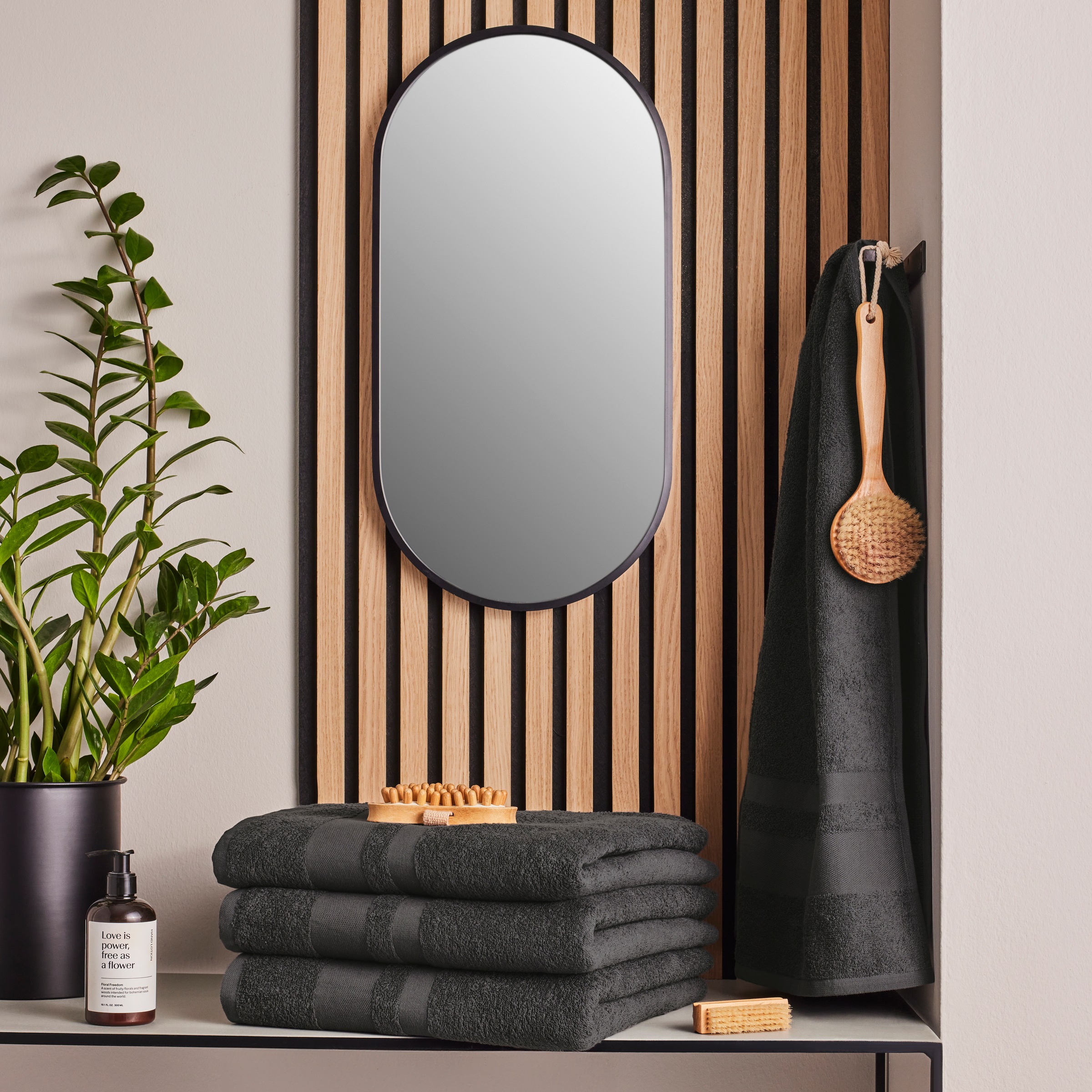 GOODproduct Serviettes de douche »Vanessa, 4 Duschtücher, 70x140cm, in Standard- und Premium-Qualität« serviettes avec bordure, 100% coton, uni, douces
