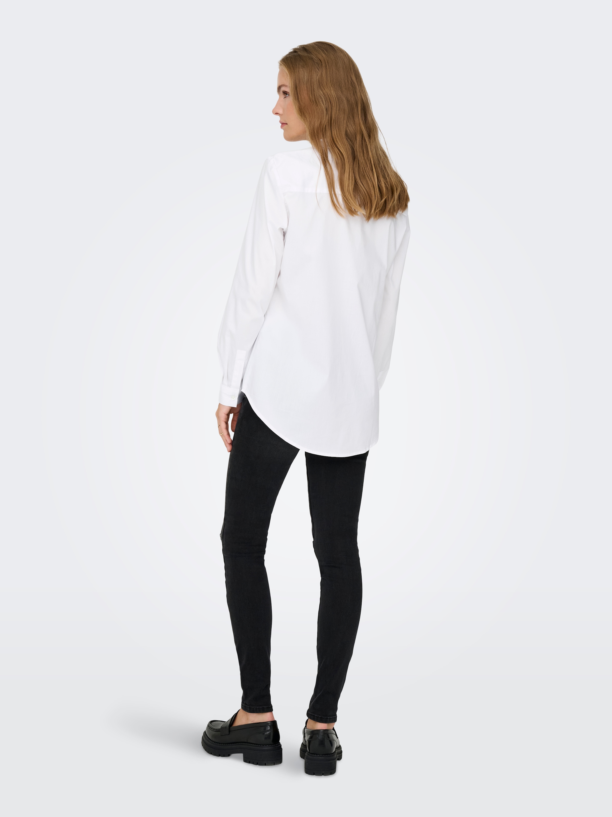 JDY Hemdbluse »JDYMIO L/S EMBROIDERY SHIRT WVN NOOS« in klassischer Form mit kleiner Bruststickerei