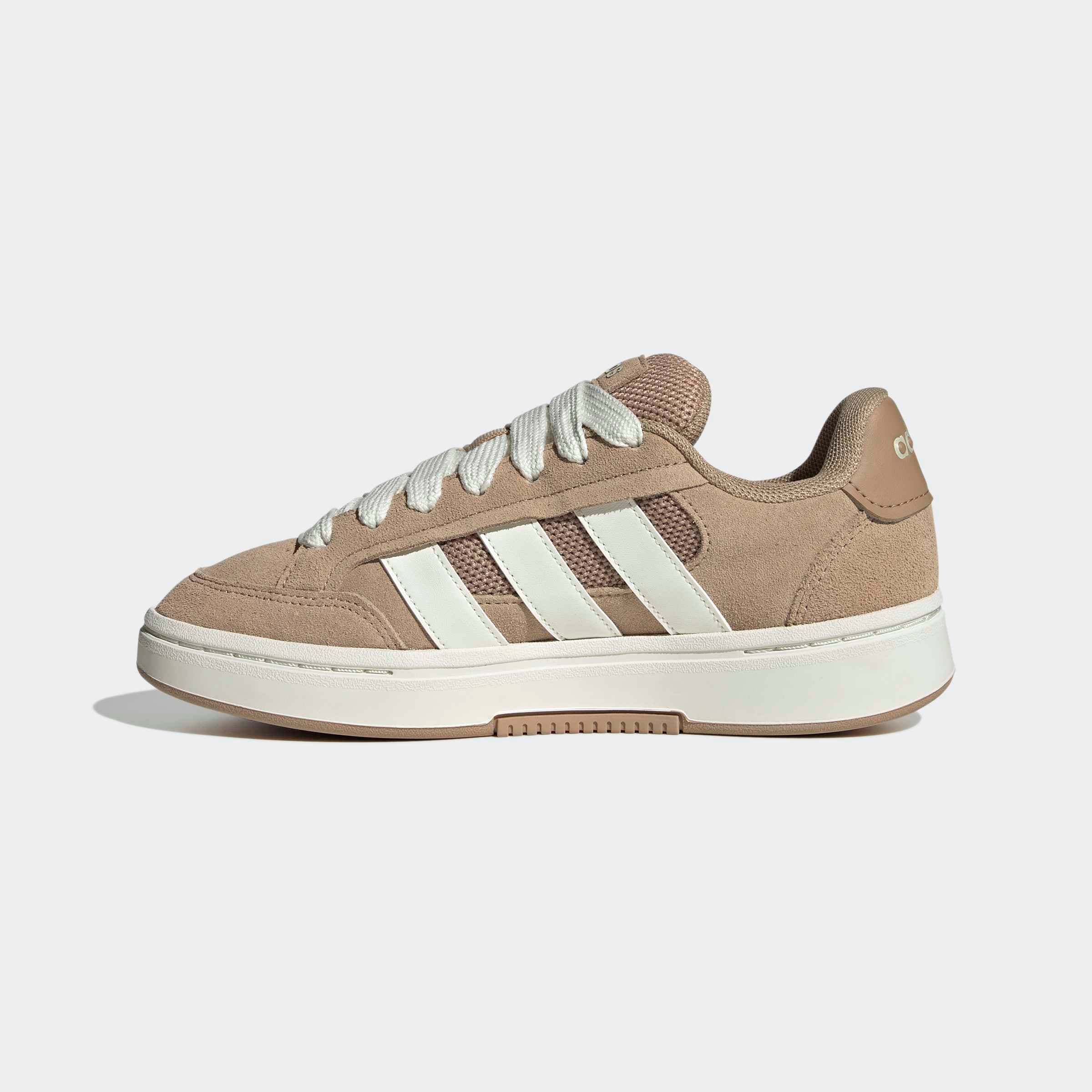 adidas Sportswear Sneakers »GRAND COURT ALPHA«  inspiriert vom Design des adidas campus 00