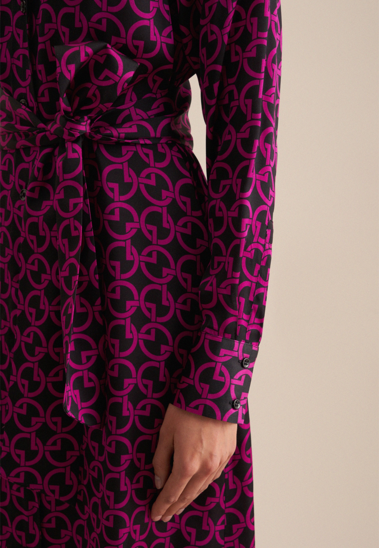 seidensticker Sommerkleid »Schwarze Rose«, Langarm Kragen Druck