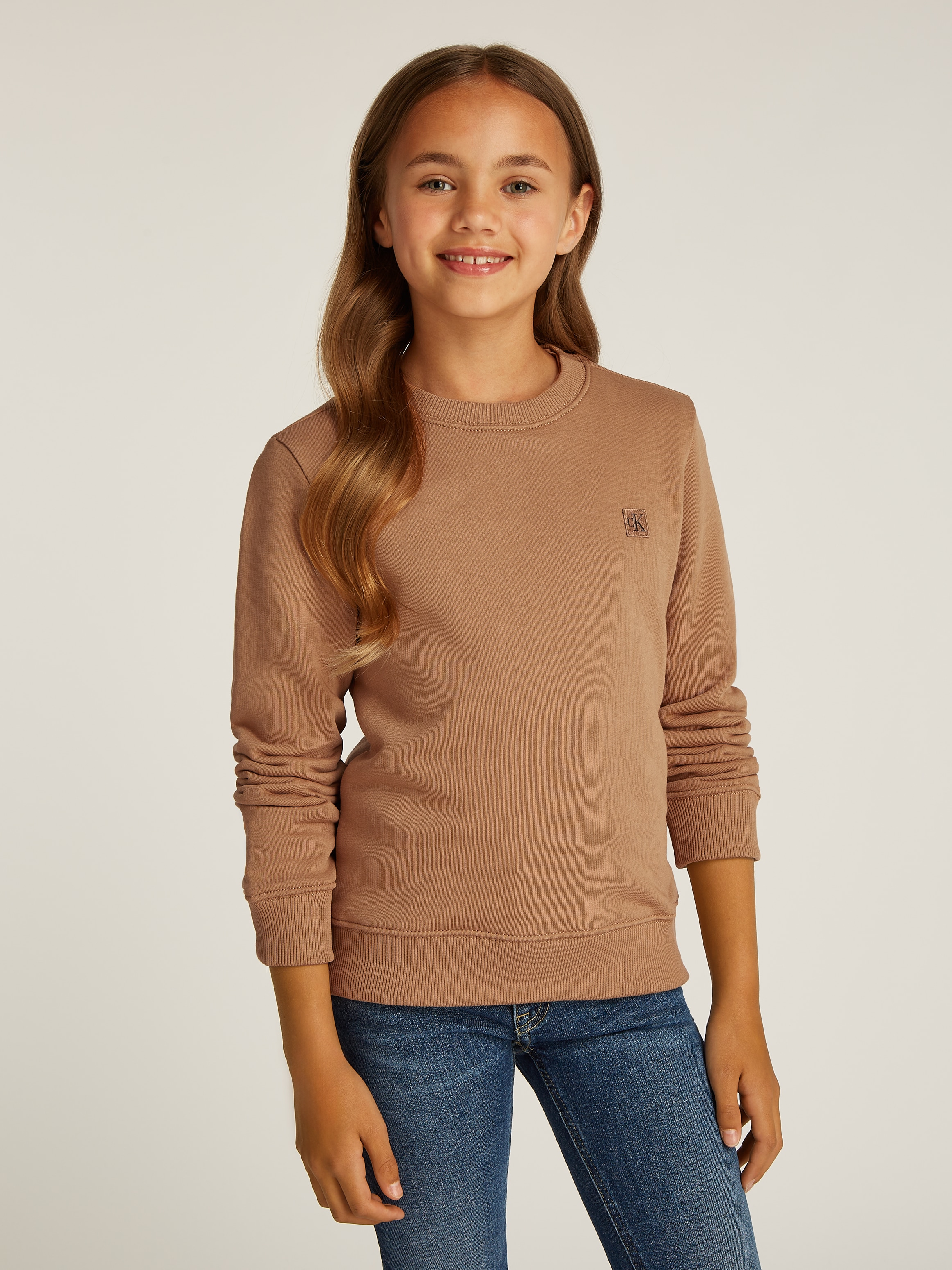 Calvin Klein Jeans Sweatshirt »MONO MINI BADGE REG CN«, für Kinder bis 16 Jahre mit Logoschriftzug