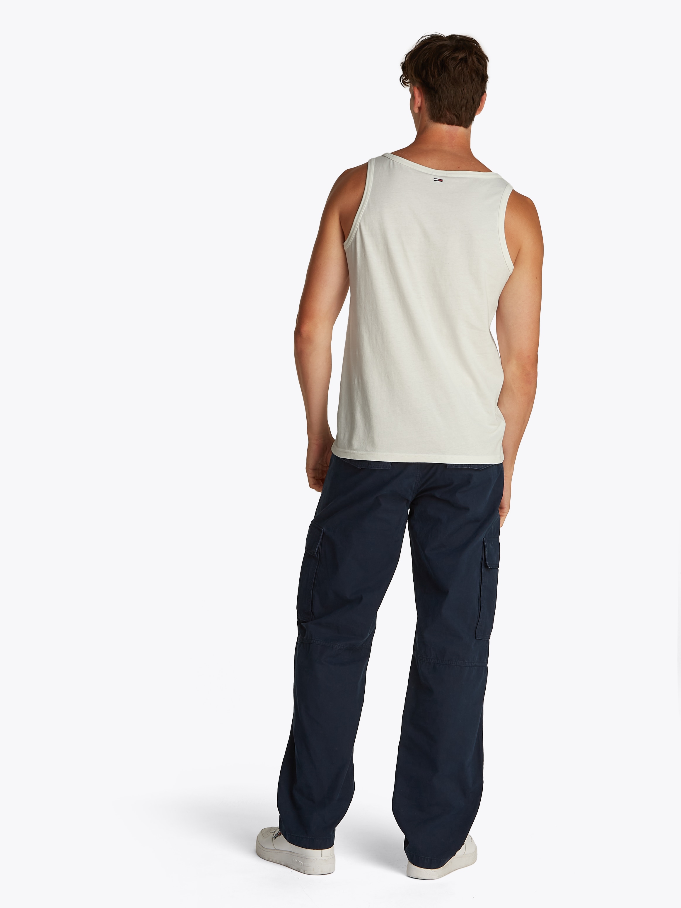 Tommy Jeans Muskelshirt »TJM SLIM ENTRY GRAPHIC TANK EXT« Mit tiefem Rundhalsausschnitt
