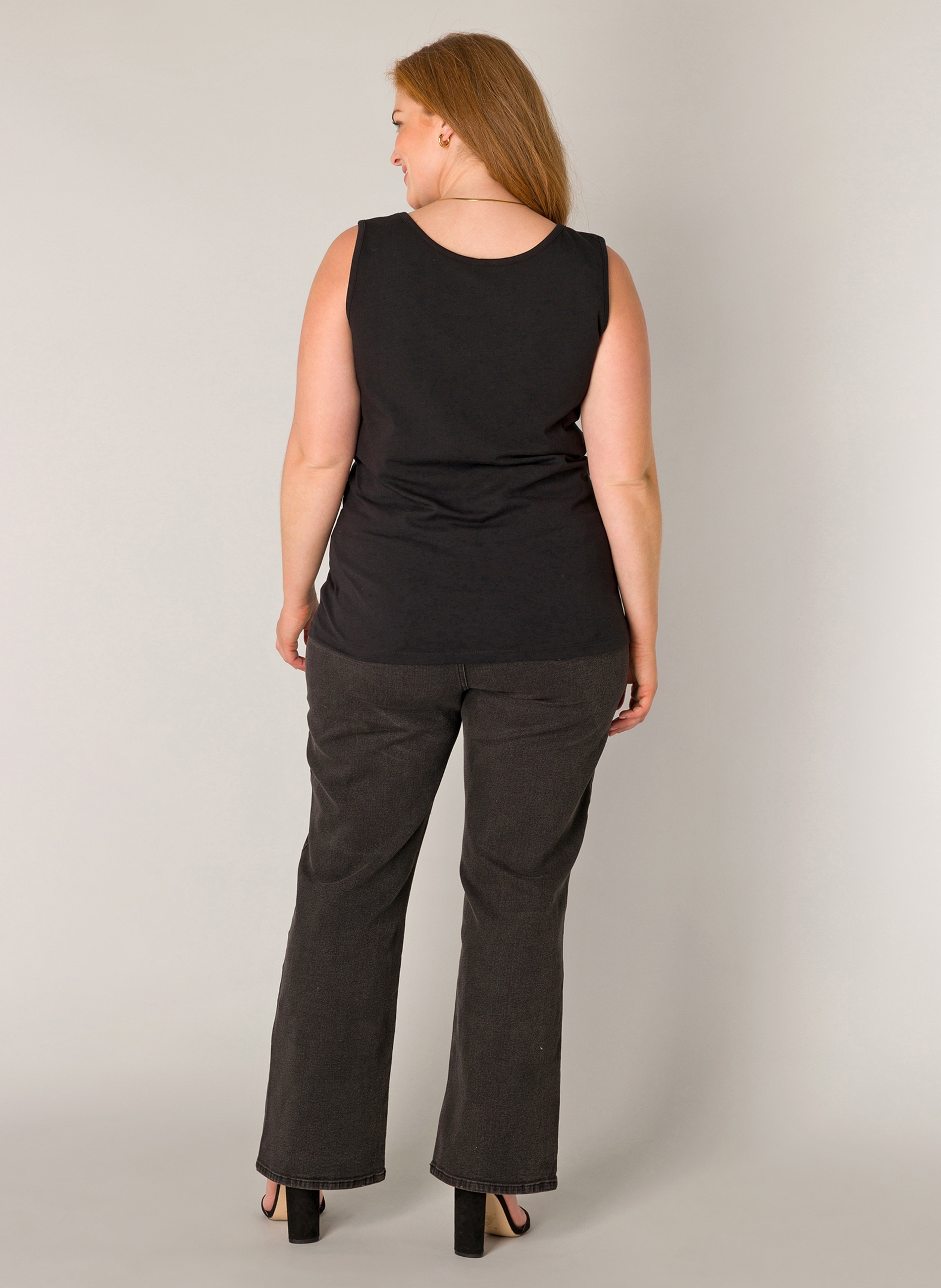 Base Level Curvy Tanktop, in grossen Grössen