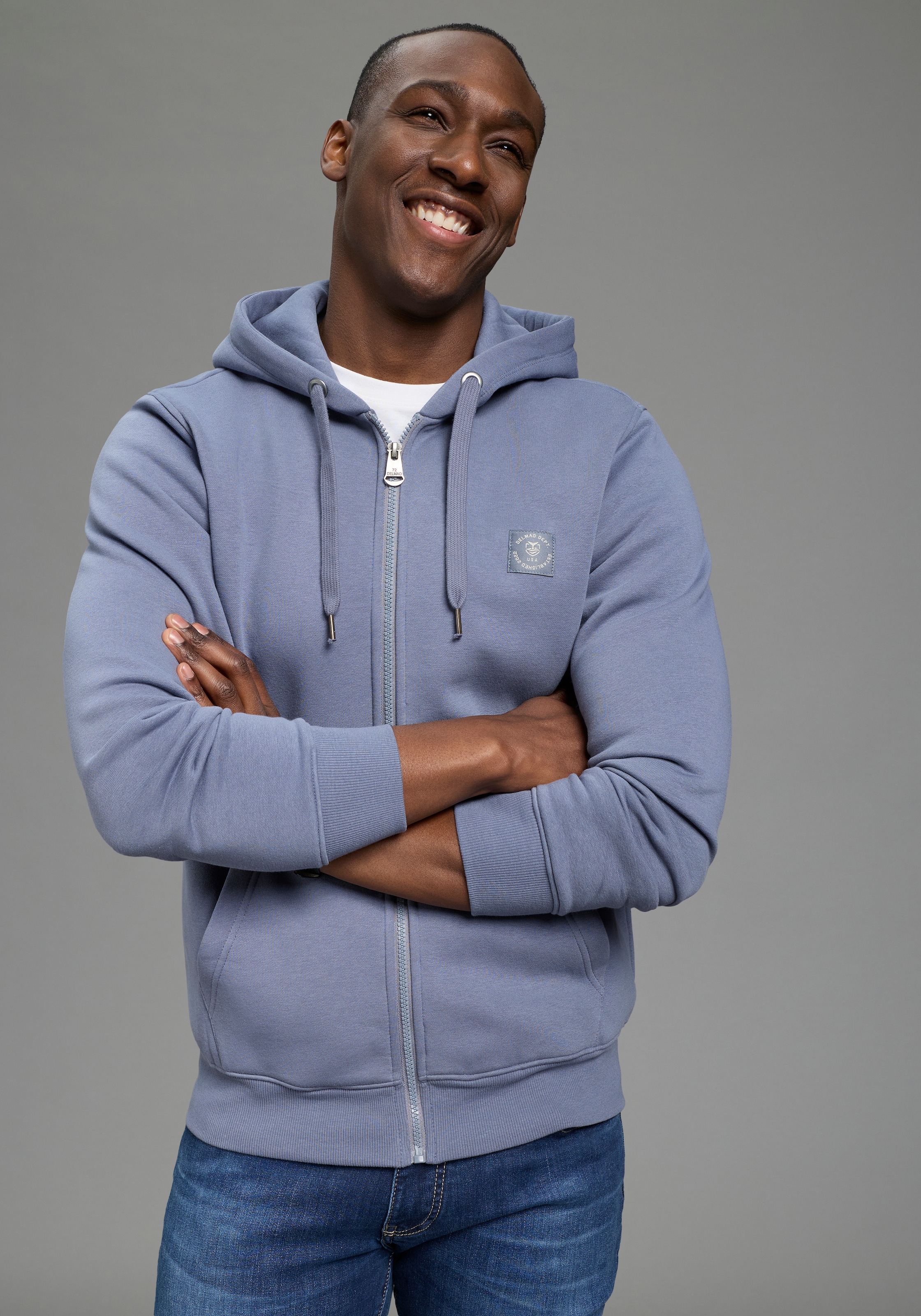 Image of DELMAO Sweatjacke mit Kapuze, mit Kordelzug, aus angerauter Sweatware, mit Langarm
