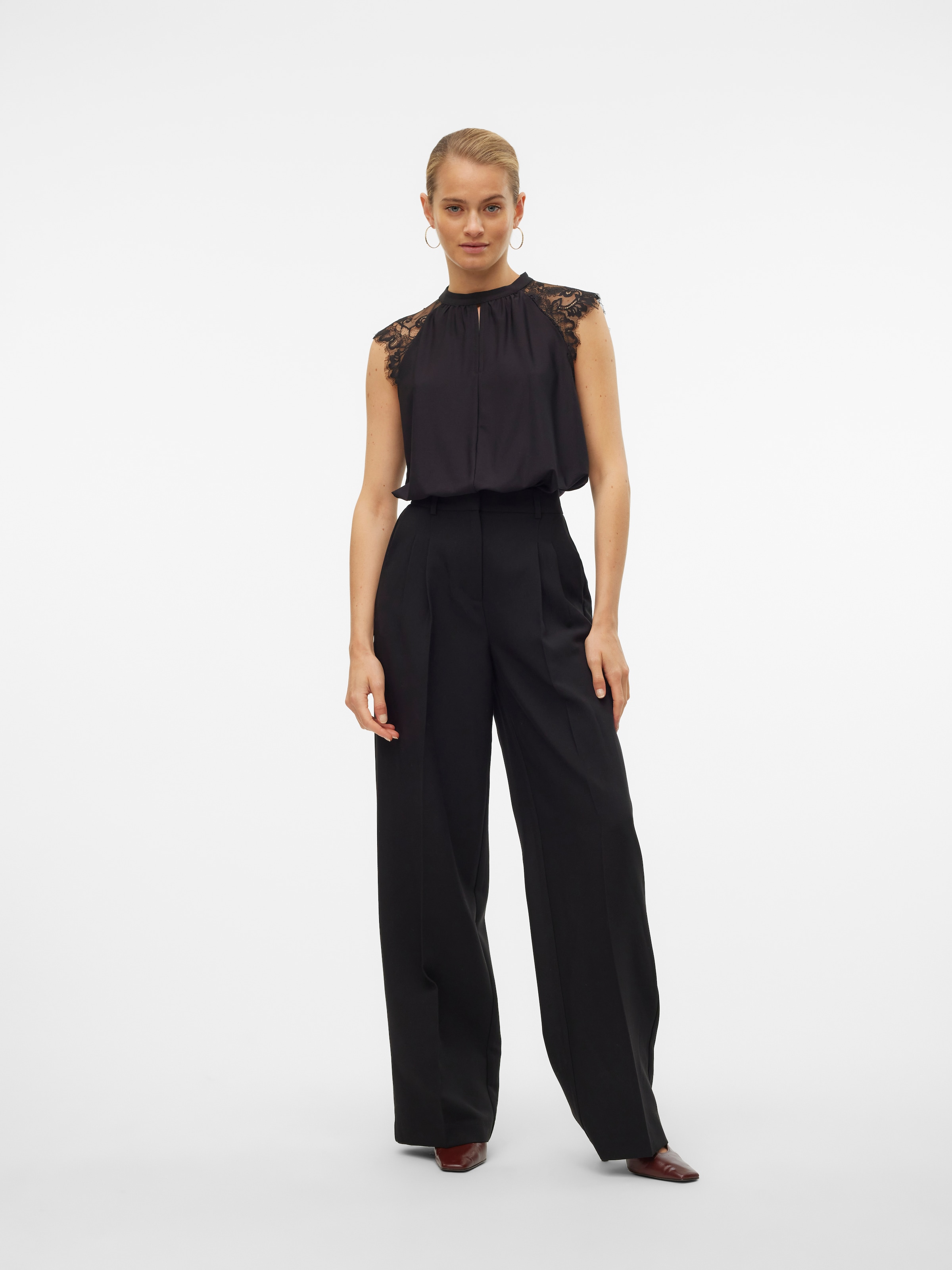 Vero Moda Top en dentelle »VMMILLA SL LACE TEE« Materialmix, regular fit