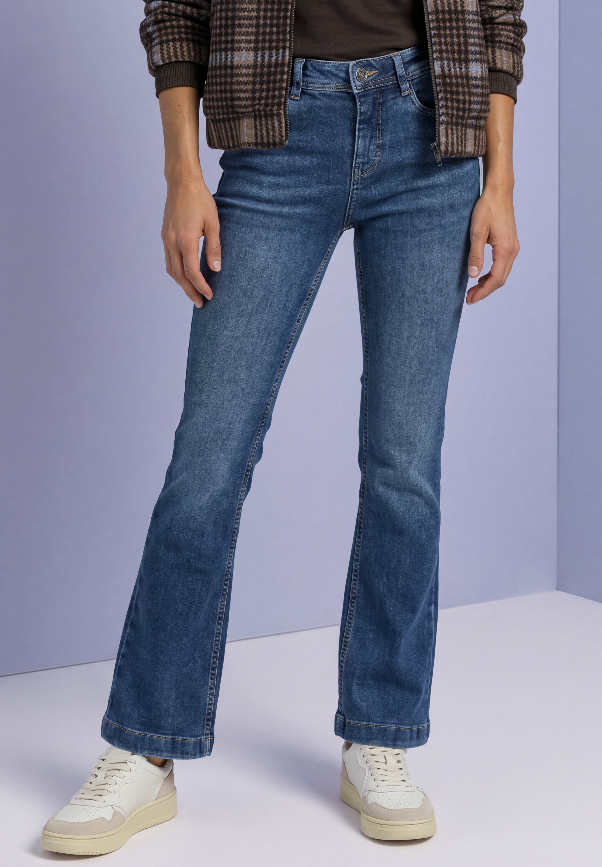 Image of STREET ONE Bootcut-Jeans "Style Blaire" mit Stretch / Slim Fit