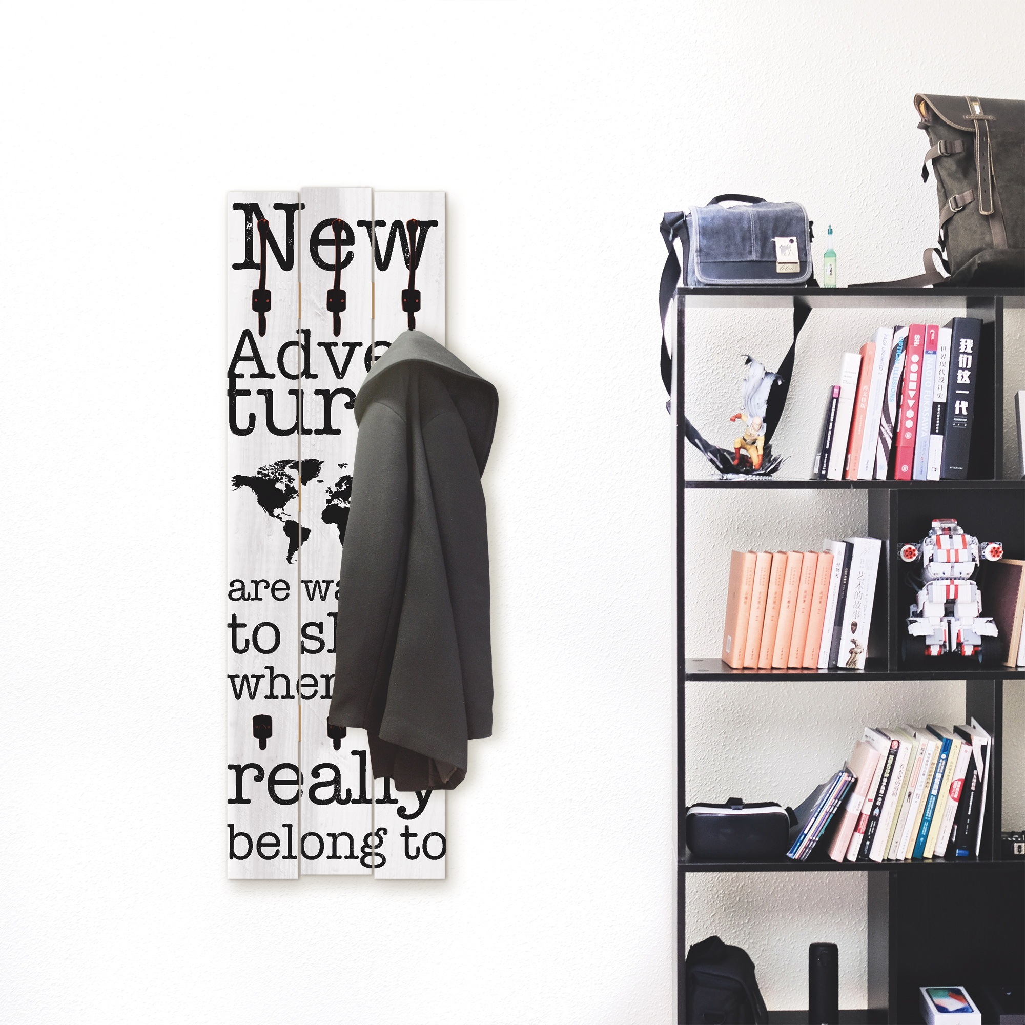 Image of Artland Garderobenleiste »Neue Abenteuer«, platzsparende Wandgarderobe aus Holz mit 5 Haken, geeignet für kleinen, schmalen Flur, Flurgarderobe bei Ackermann Versand Schweiz