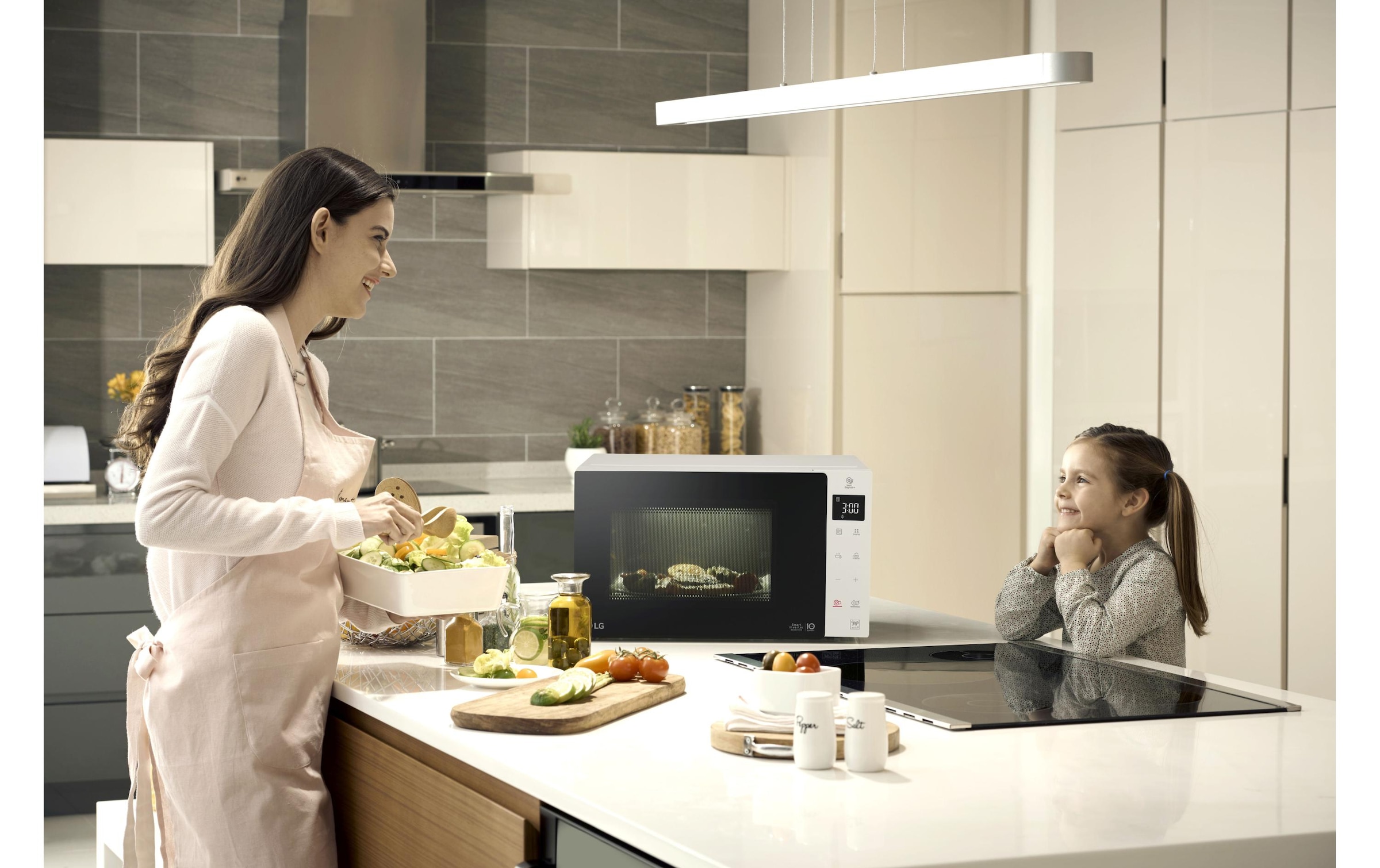LG Mikrowelle »NeoChef MS23NECBW Weiss«, 1000 W