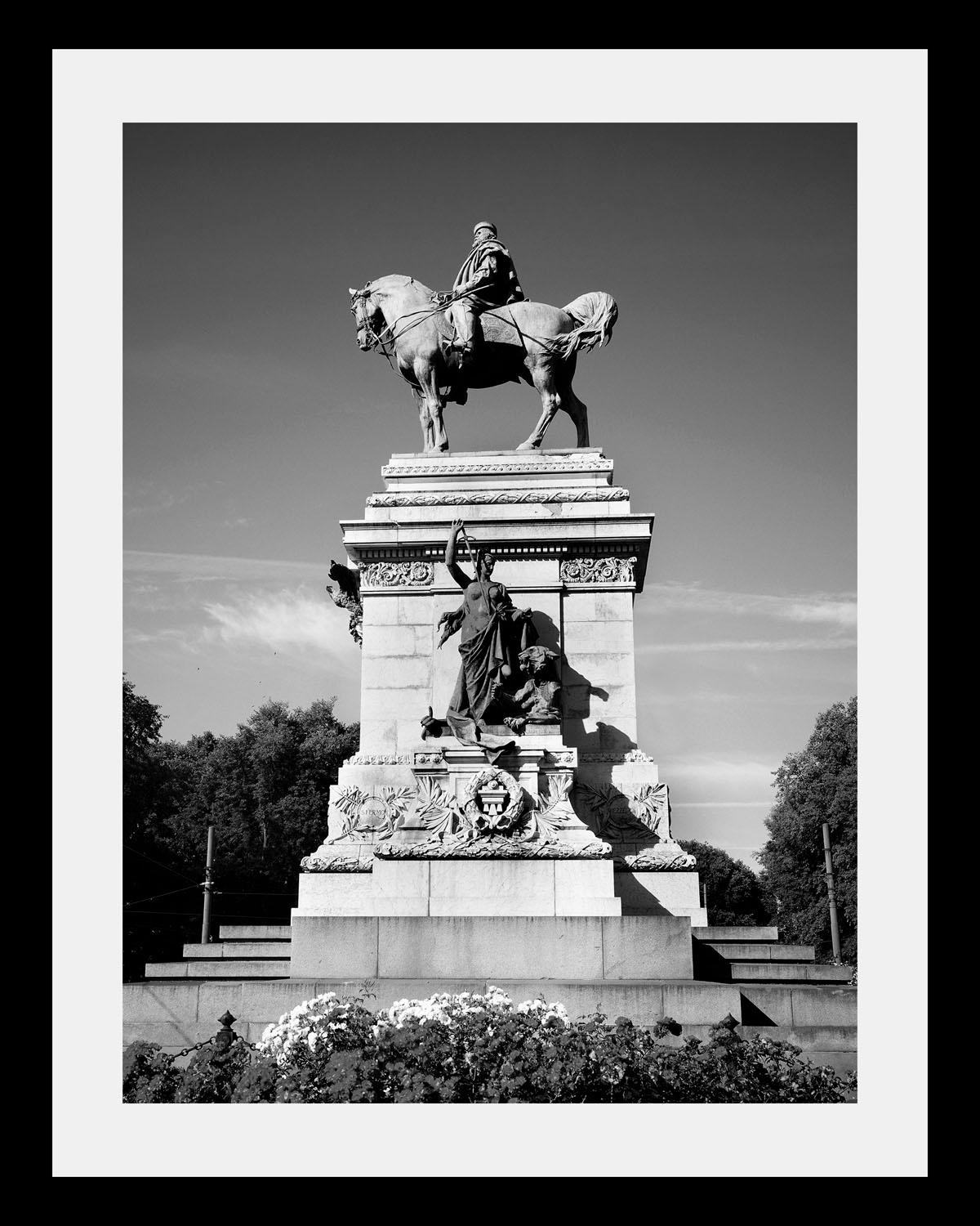 Image of Leonique Bild »Statue«, in 3 Grössen, gerahmt bei Ackermann Versand Schweiz