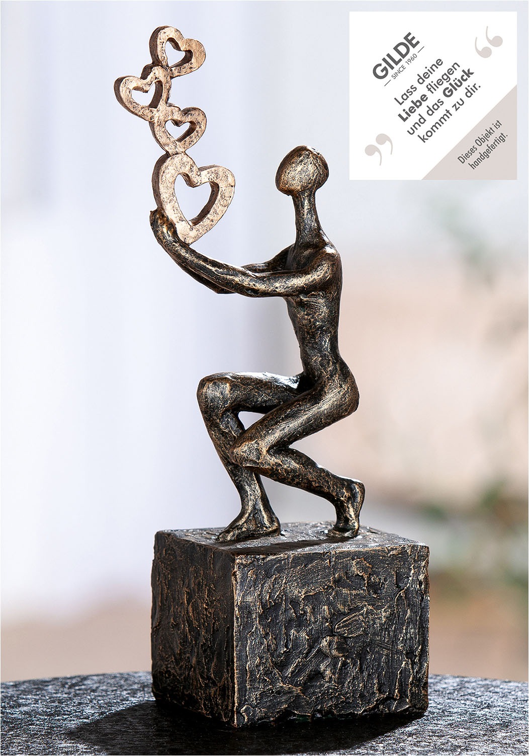 GILDE Skulptur "Skulptur Person Flying Hearts"
