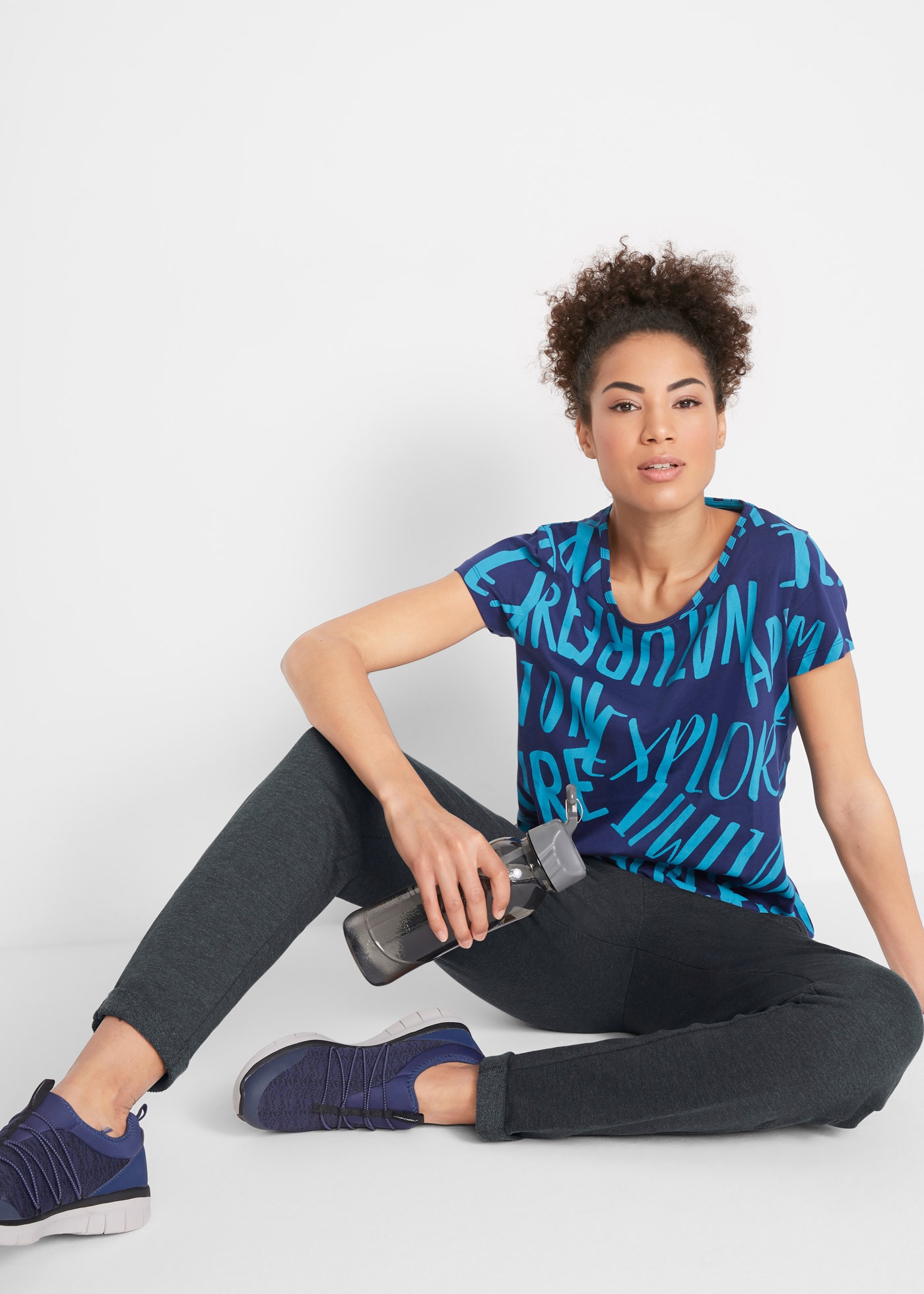 bonprix Sweathose »Sweathose mit Bequembund«  aus Baumwolle und Polyester, mit Bindeband, Regular Fit