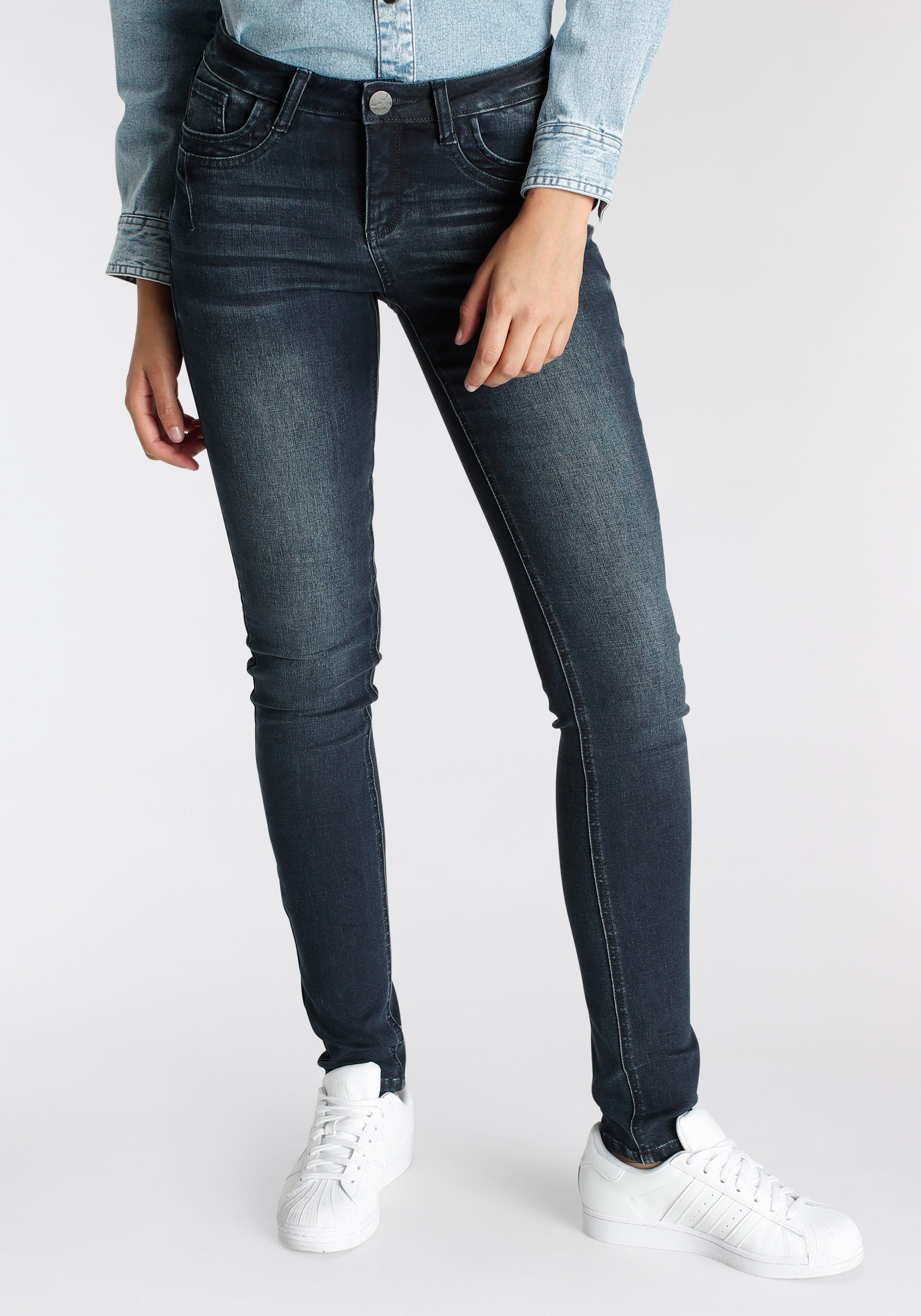♕ Arizona Skinny-fit-Jeans, kaufen Normale versandkostenfrei Leibhöhe