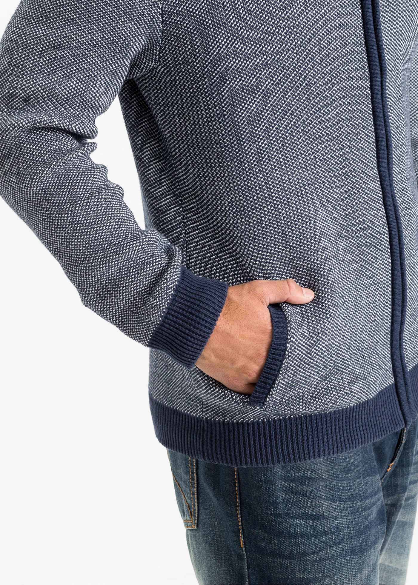 bonprix Veste en tricot avec col montant, coupe régulière, uni, en coton, style décontracté
