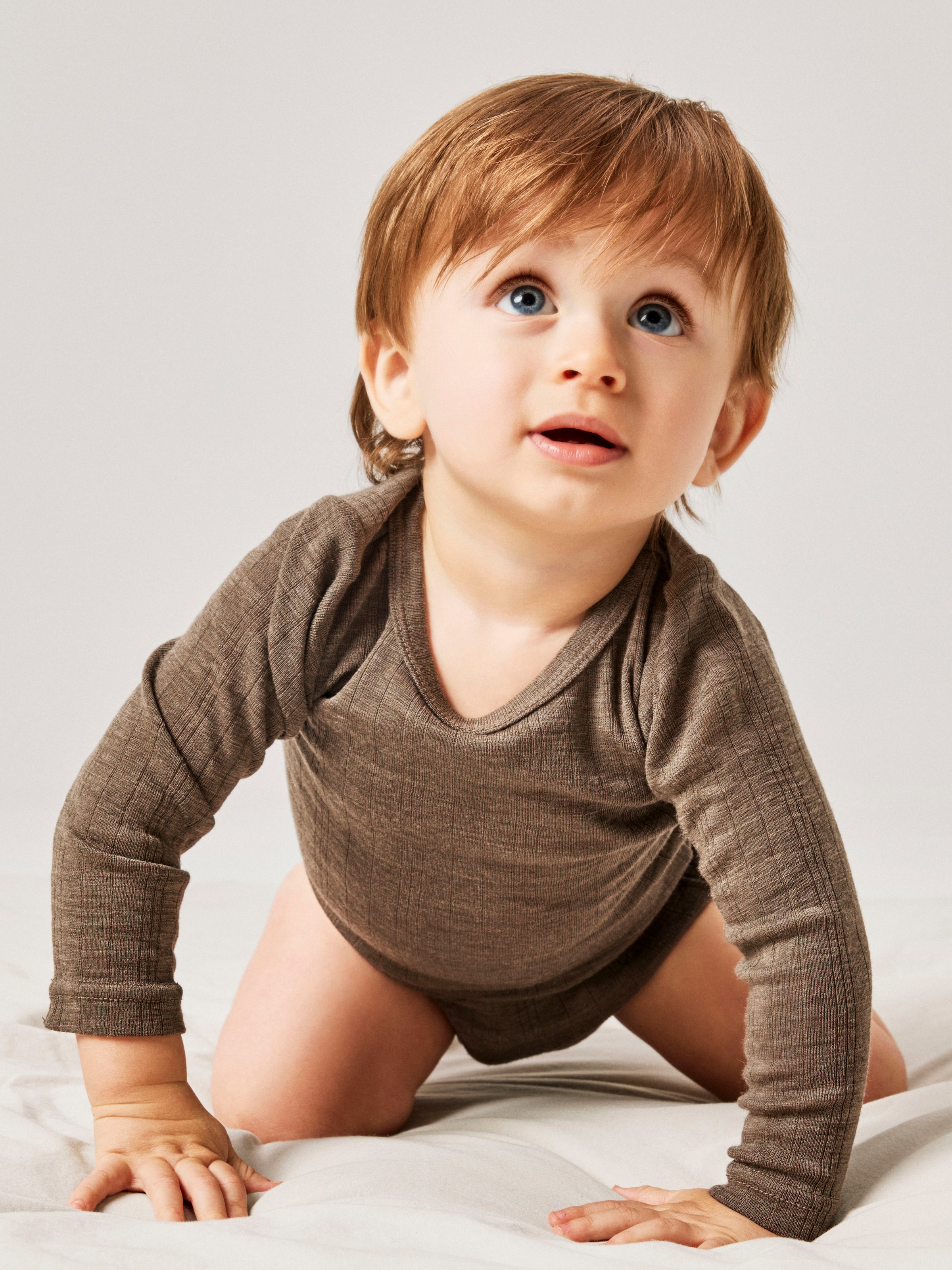 Name It Body à manches longues »NBMWANG WOOL NEEDLE LS BODY SOLID NOOS« en pure laine mérinos