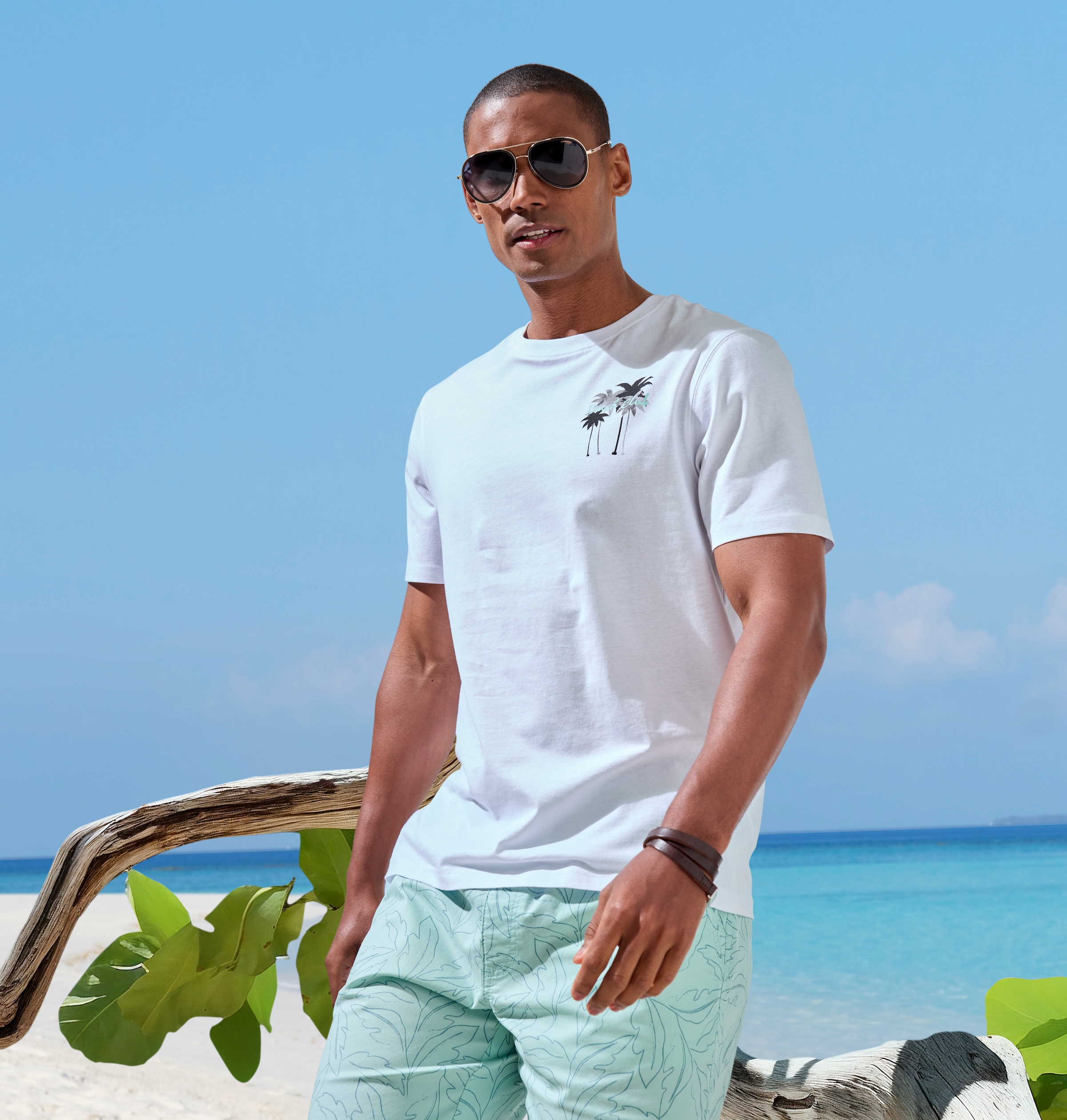 Beachtime T-Shirt »mit grossem Rückenprint«, Regular-Fit, mit Print vorn und hinten