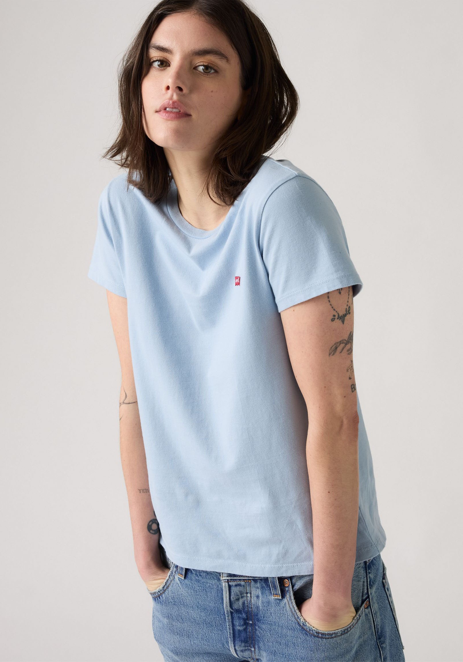 Levi's® T-shirt »TEE Minilogo« mit kleiner Logostickerei
