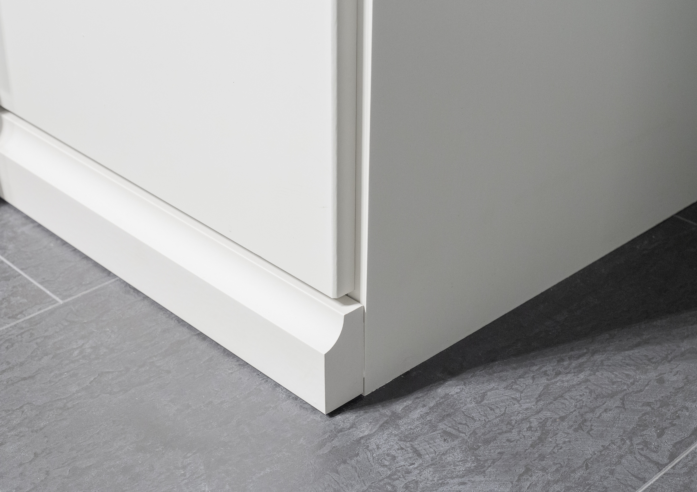 GOODproduct Kleiderschrank »Mehrzweckschrank Aktenschrank Möbel Mietswohnung Schlafzimmer MARLENE« 3 verschiedene Ausstattungen BASIC/CLASSIC/PREMIUM (inkl. SOFT-CLOSE),  in 3 Breiten 91/136/181 cm im Landhaus-Stil MADE IN GERMANY