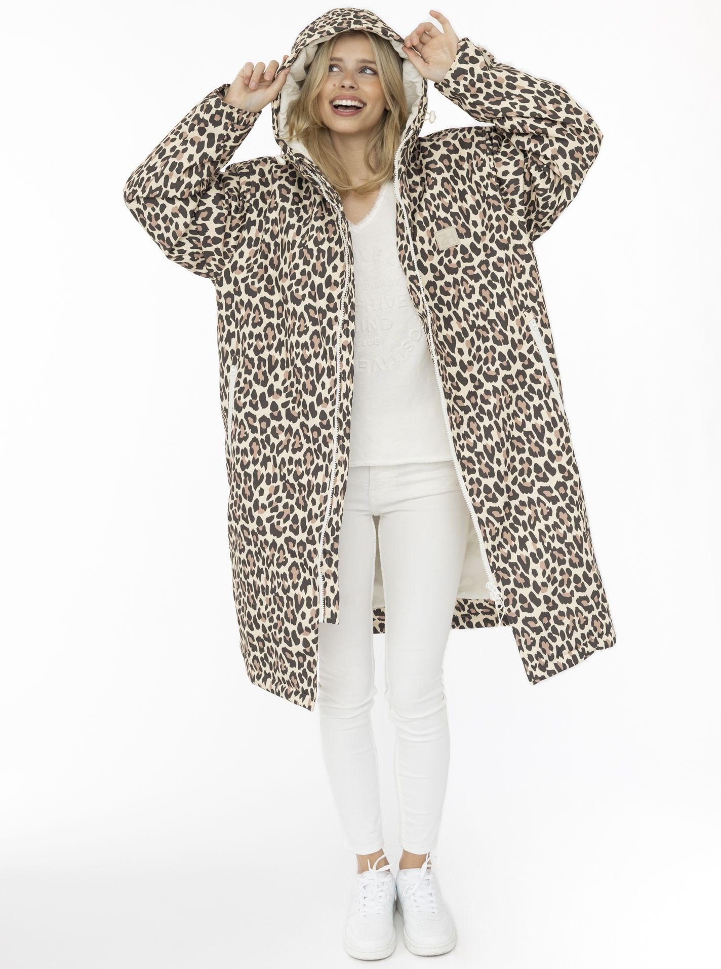 Zwillingsherz Manteau court »"Oversize Windjacke ZH"« capuche, fermeture éclair, poches latérales, légèrement rembourré