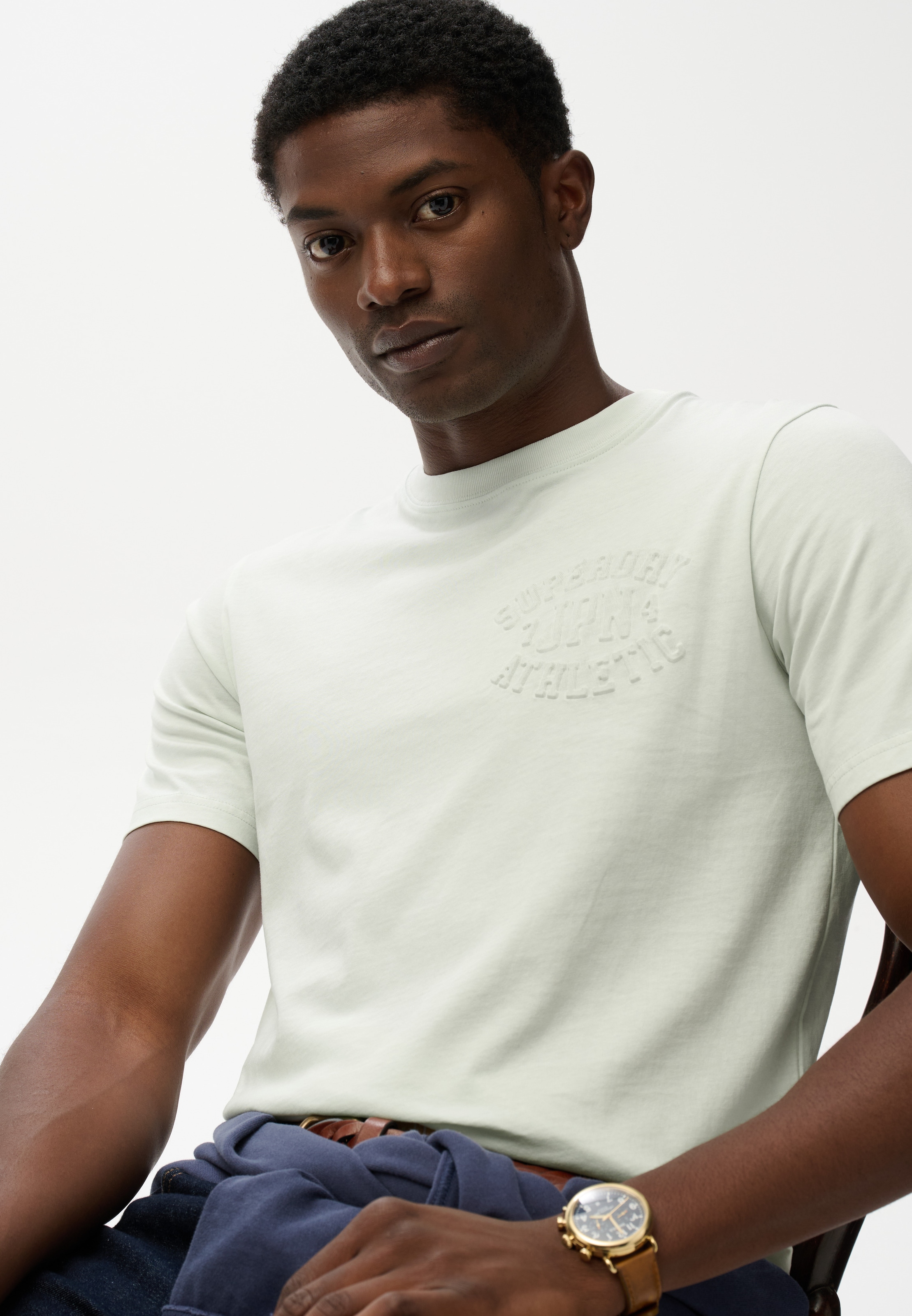 Superdry Rundhalsshirt »ATHLETIC EMBOSS RELAXED TEE«