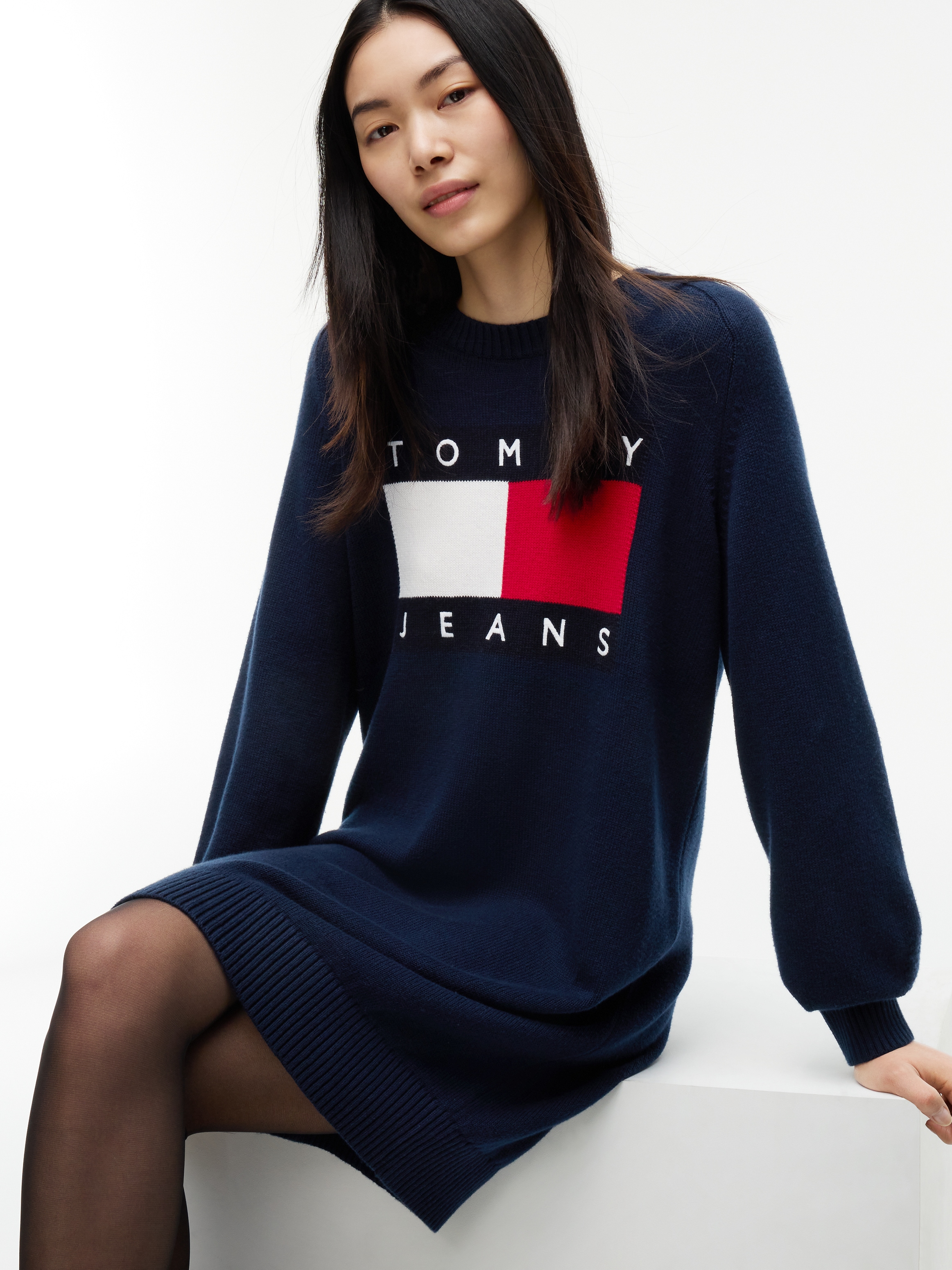 Tommy Jeans Robe en sweat »TJW SWEATER FLAG DRESS EXT« mélange de coton