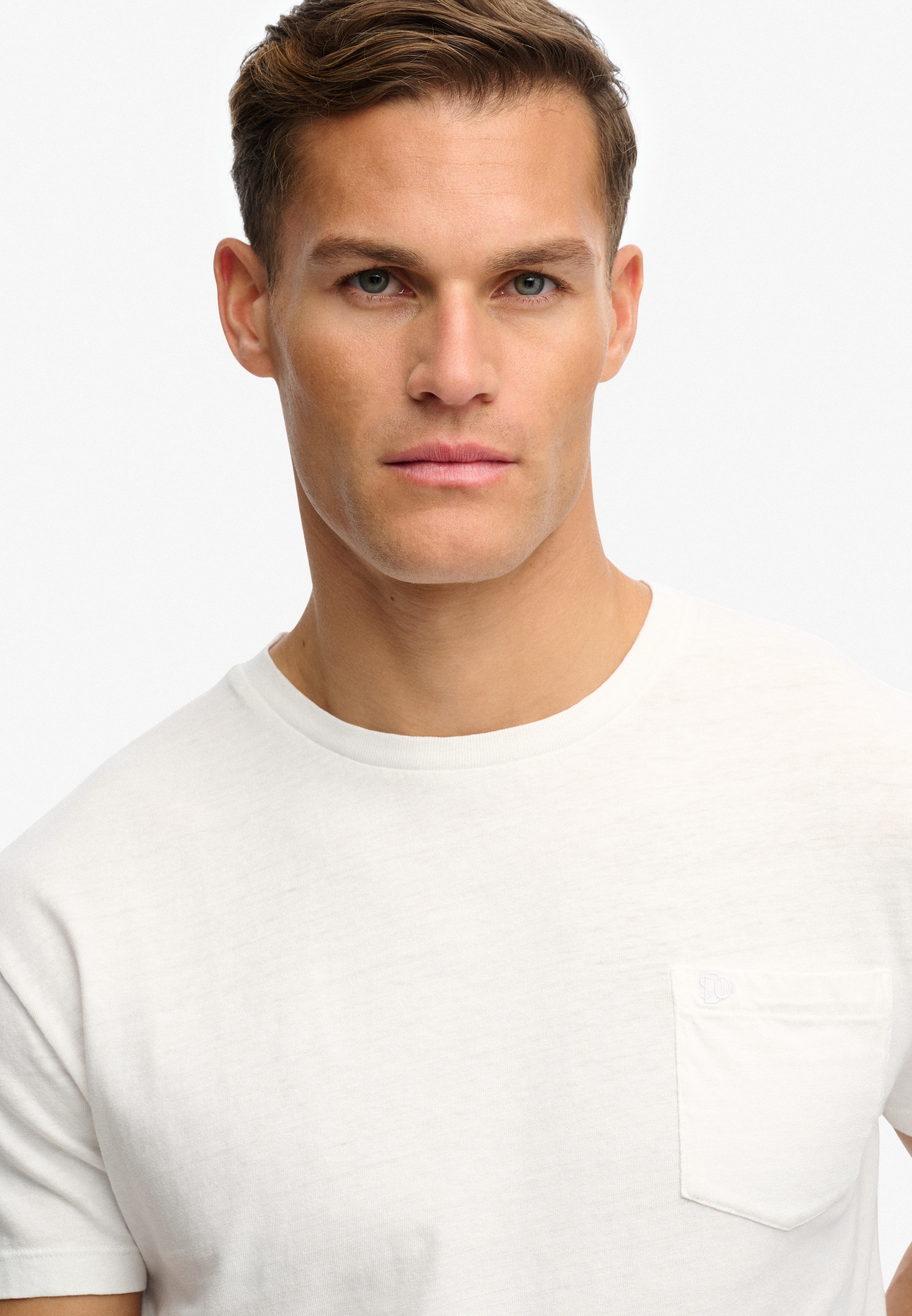 Superdry Shirt à col rond »COTTON CLASSIC LINEN PKT TEE« aus tollem Baumwoll-Leinen-Mischgewebe