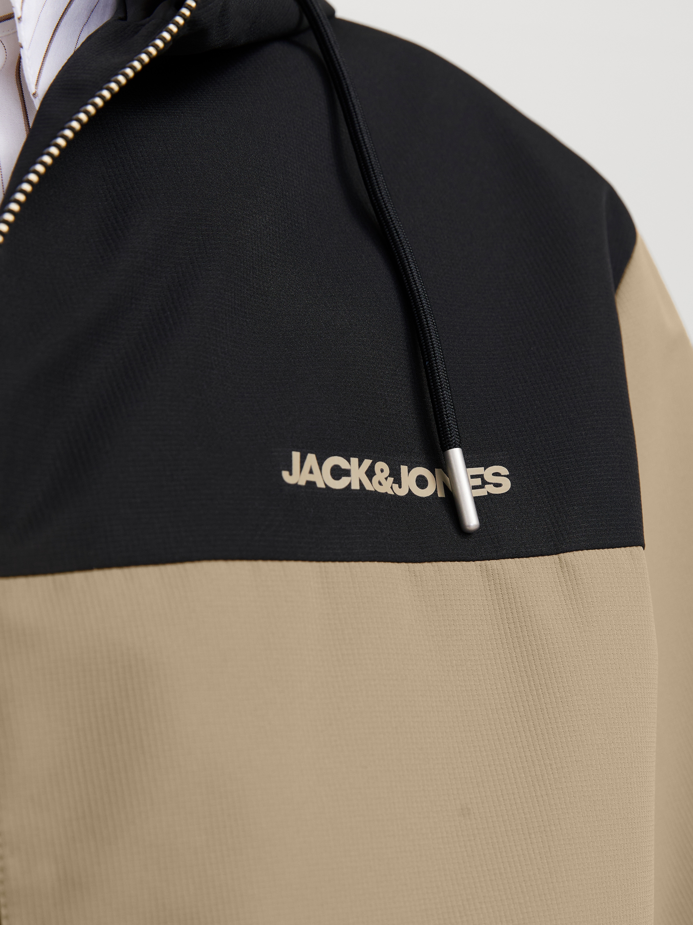 Jack & Jones Blouson »JJELEGACY LIGHT JACKET HOOD NOOS«, mit Kapuze, mit Logo Schriftzug