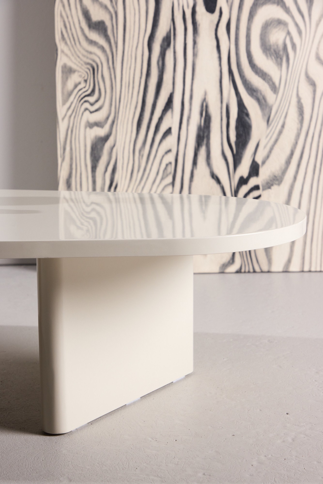 Venture Home Couchtisch »Grönvik, ovaler Couchtisch 130 × 65 cm in glänzendem Beige, modern« Sofatisch, MDF, Glanzfinish, oval, sanft geformt, Skandinavisch