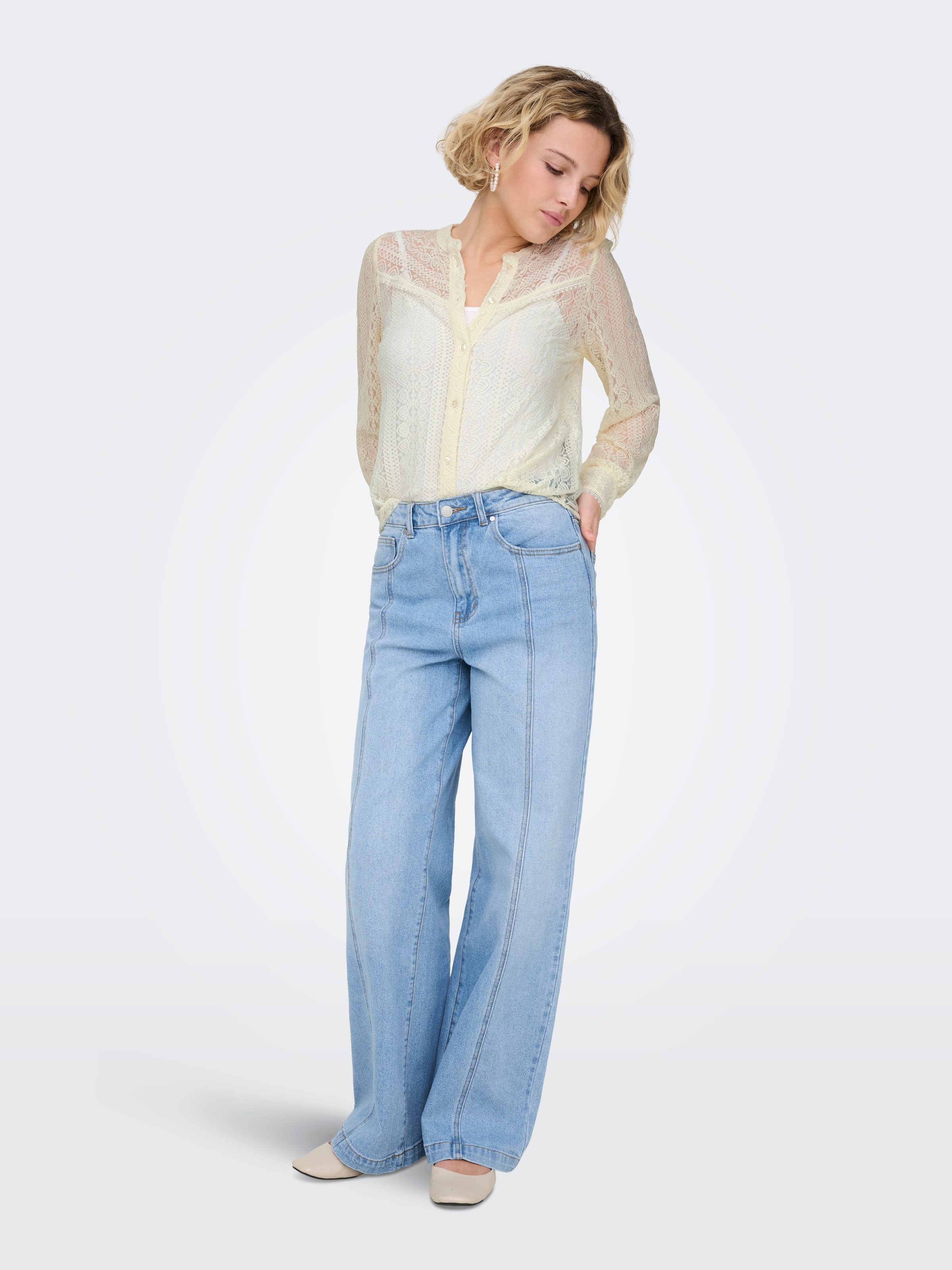 ONLY Blouse en dentelle »ONLREBA LACE L/S SHIRT WVN NOOS«