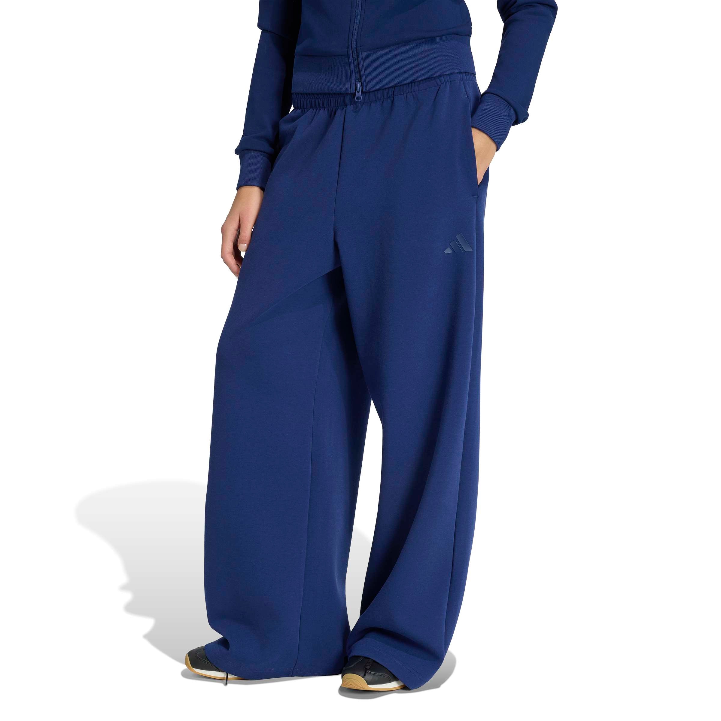 Image of adidas Sportswear Sporthose "SOFT LUX, GERADES BEIN" sportlicher Stil, für Sportmode